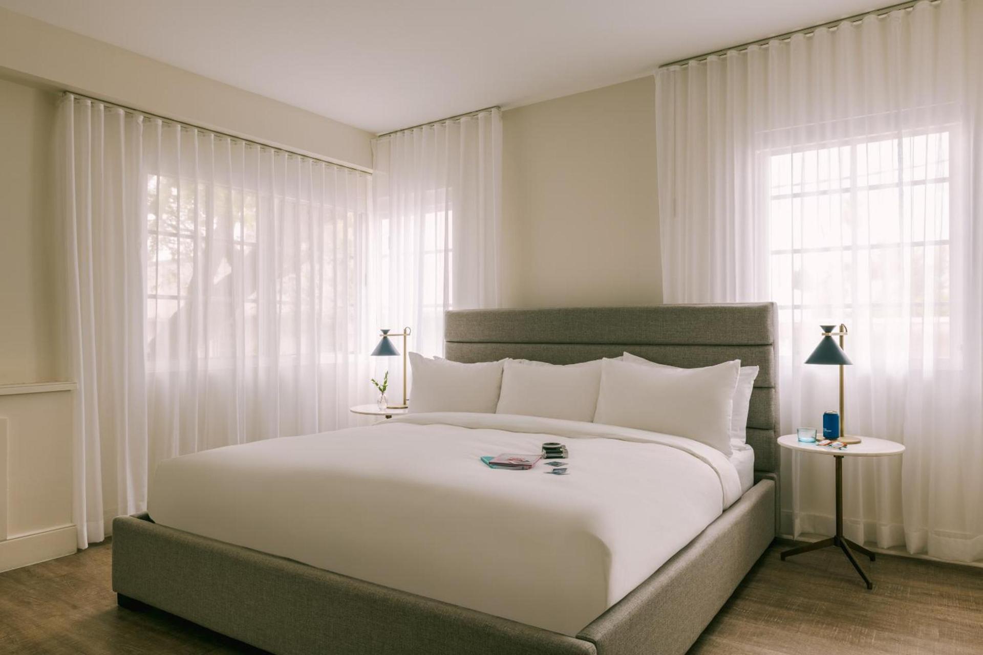 Kenmore Village Hotel, South Beach photo 13