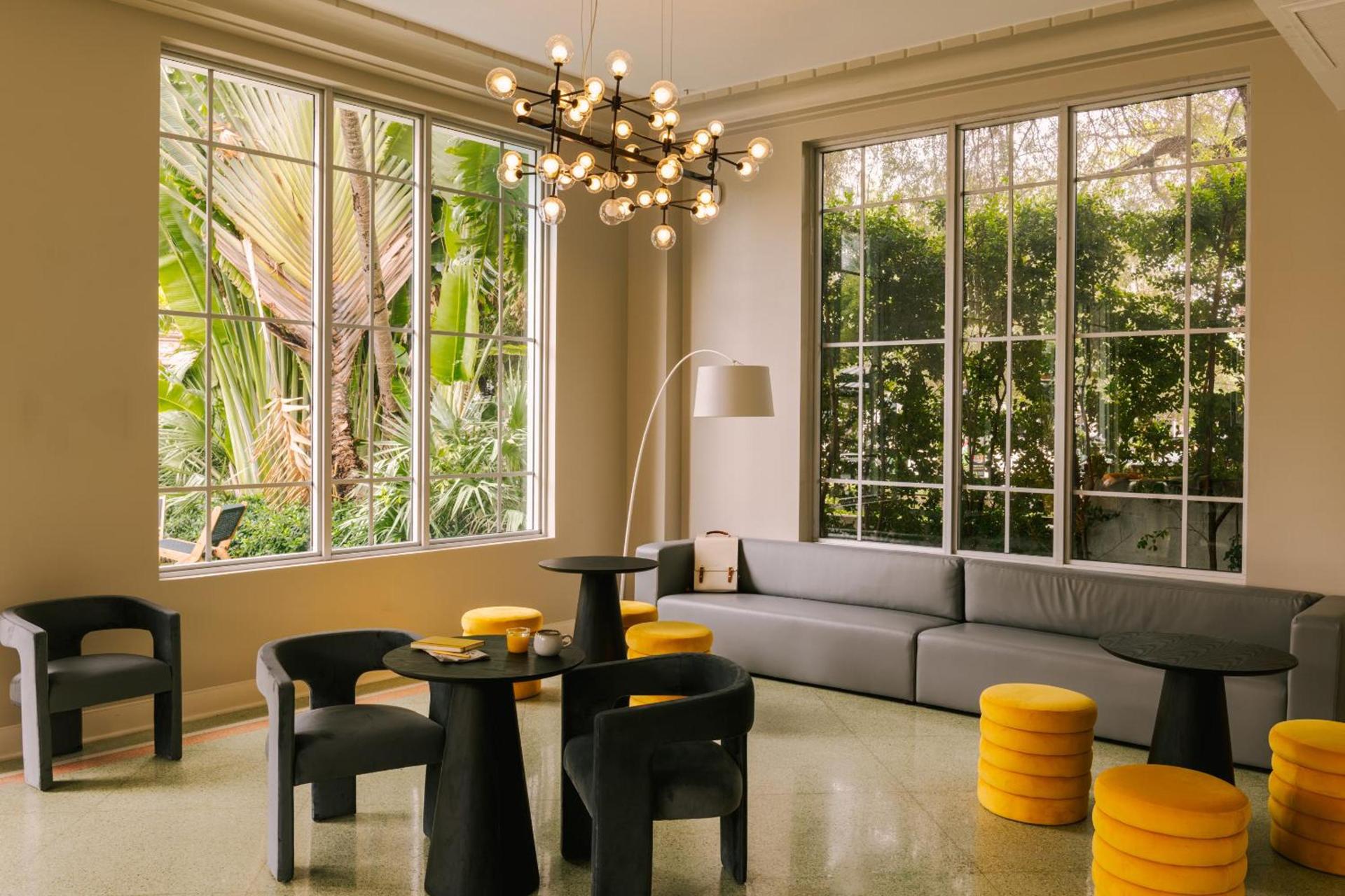 Kenmore Village Hotel, South Beach photo 4