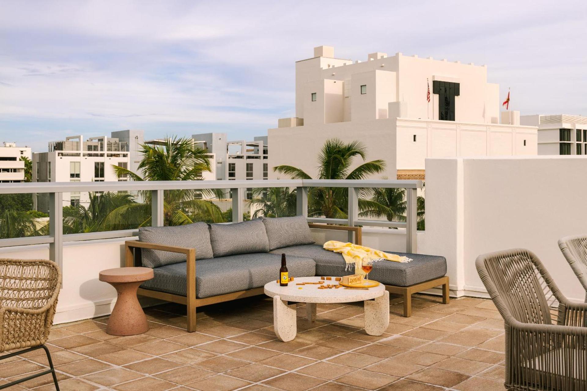 Kenmore Village Hotel, South Beach photo 41