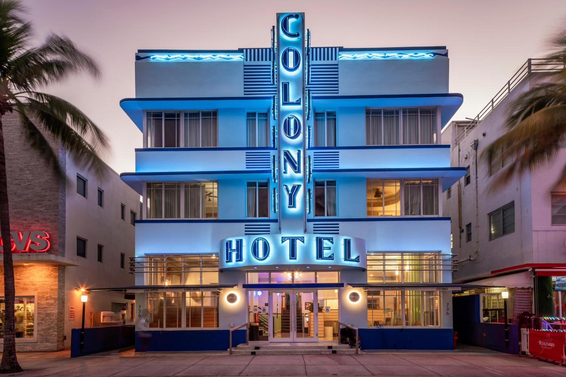 Colony Hotel photo 2