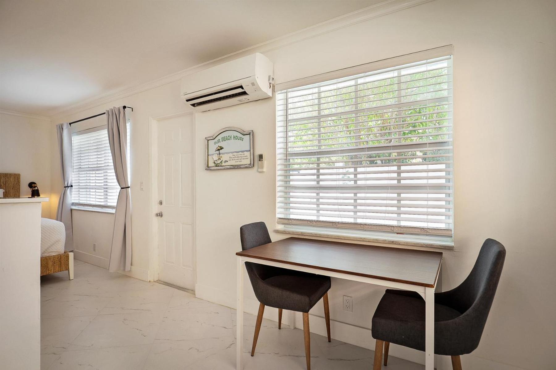 La Mer Suites photo 7
