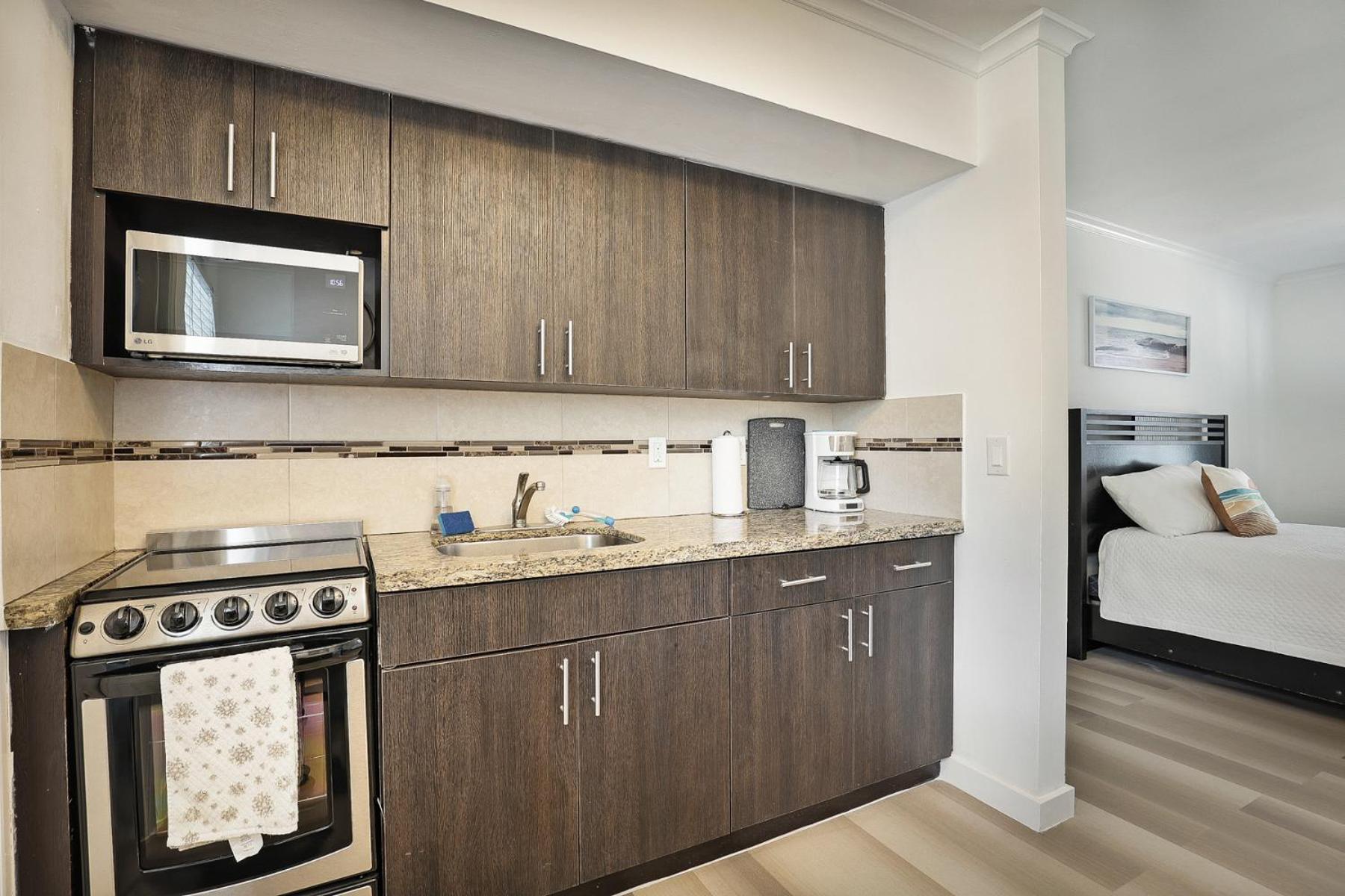 La Mer Suites photo 44