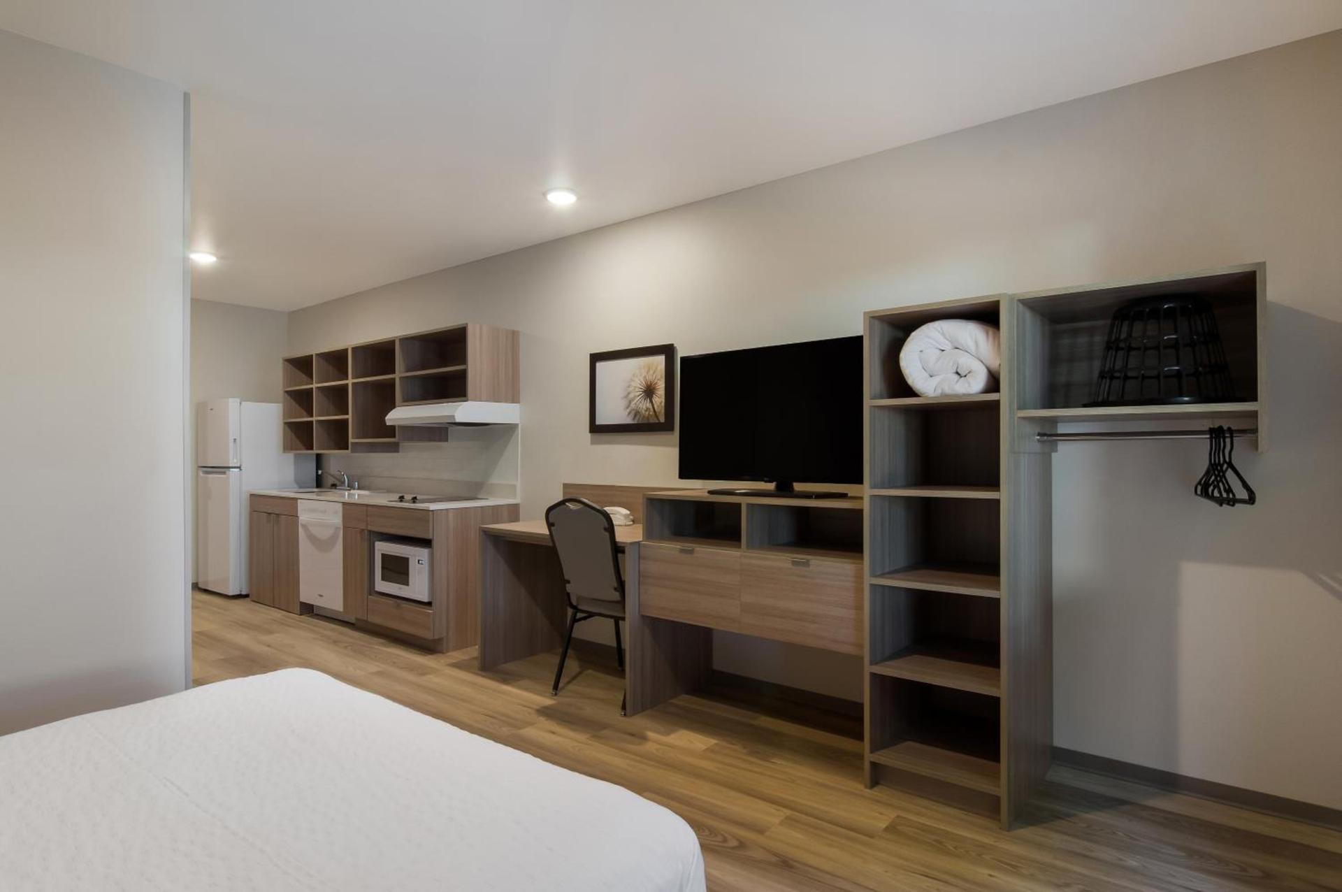 WoodSpring Suites Olympia - Lacey photo 33