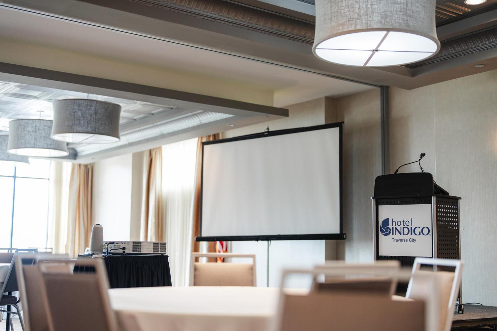Hotel Indigo Traverse City by IHG photo 61