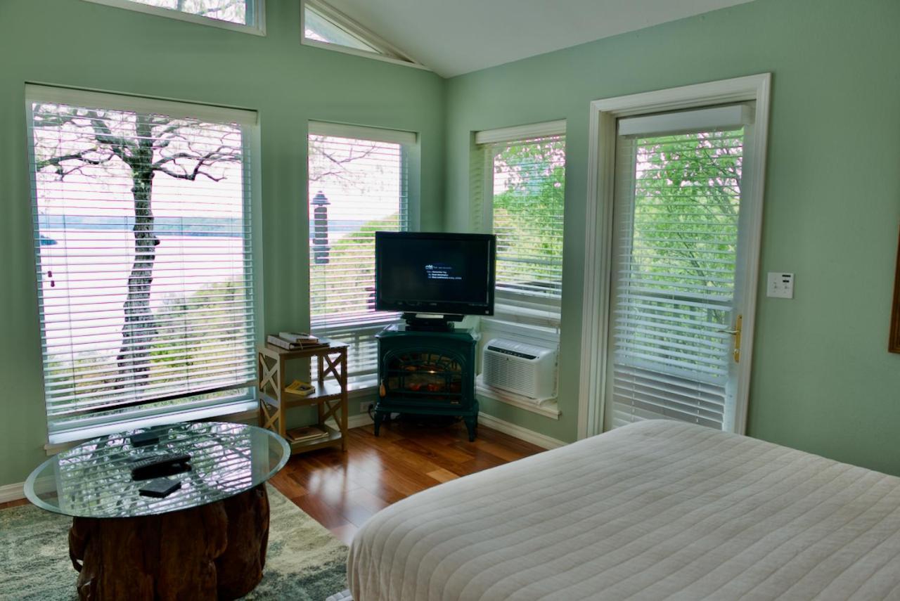 Beaver Lake Cottages photo 32