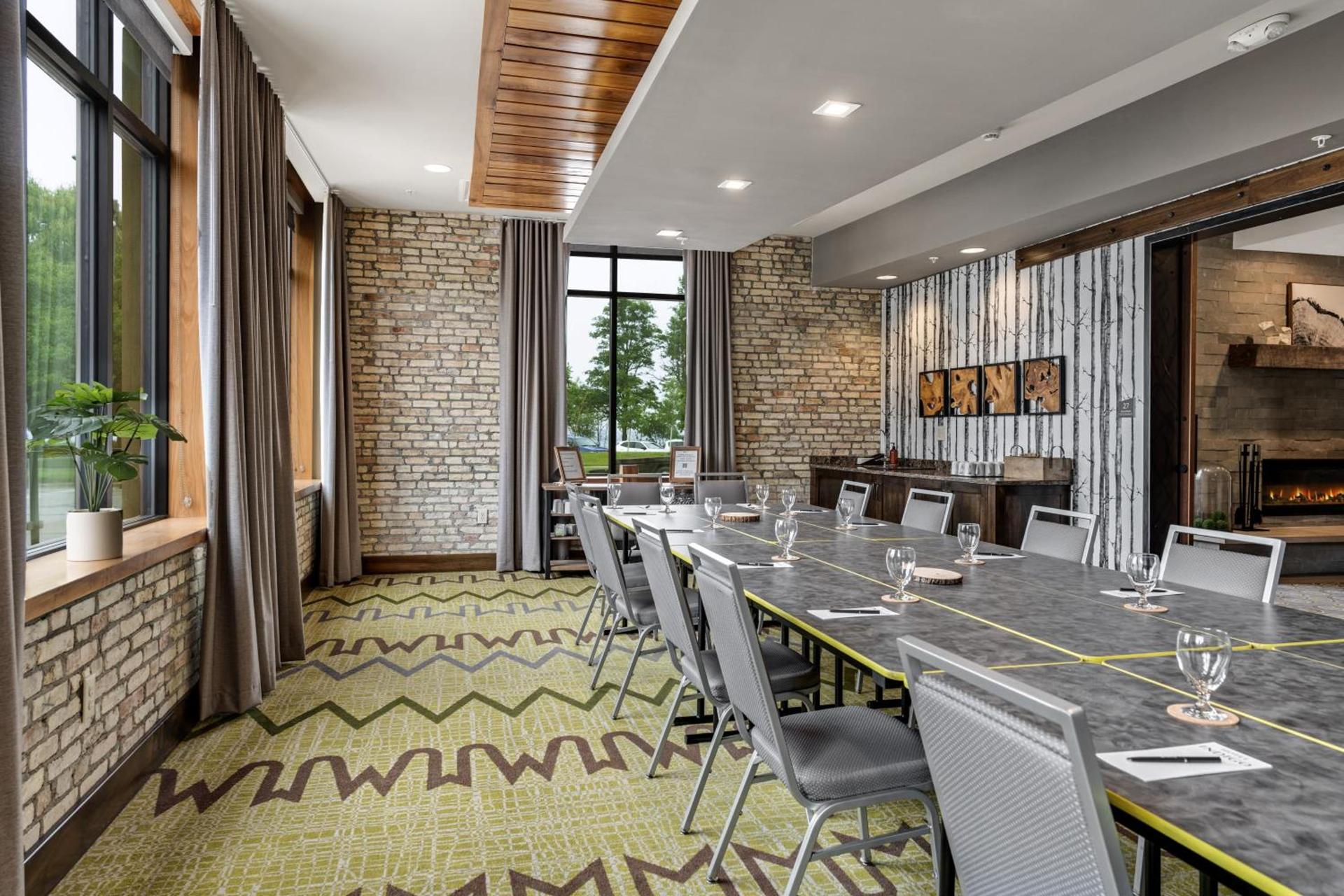 Hotel Indigo Traverse City by IHG photo 59