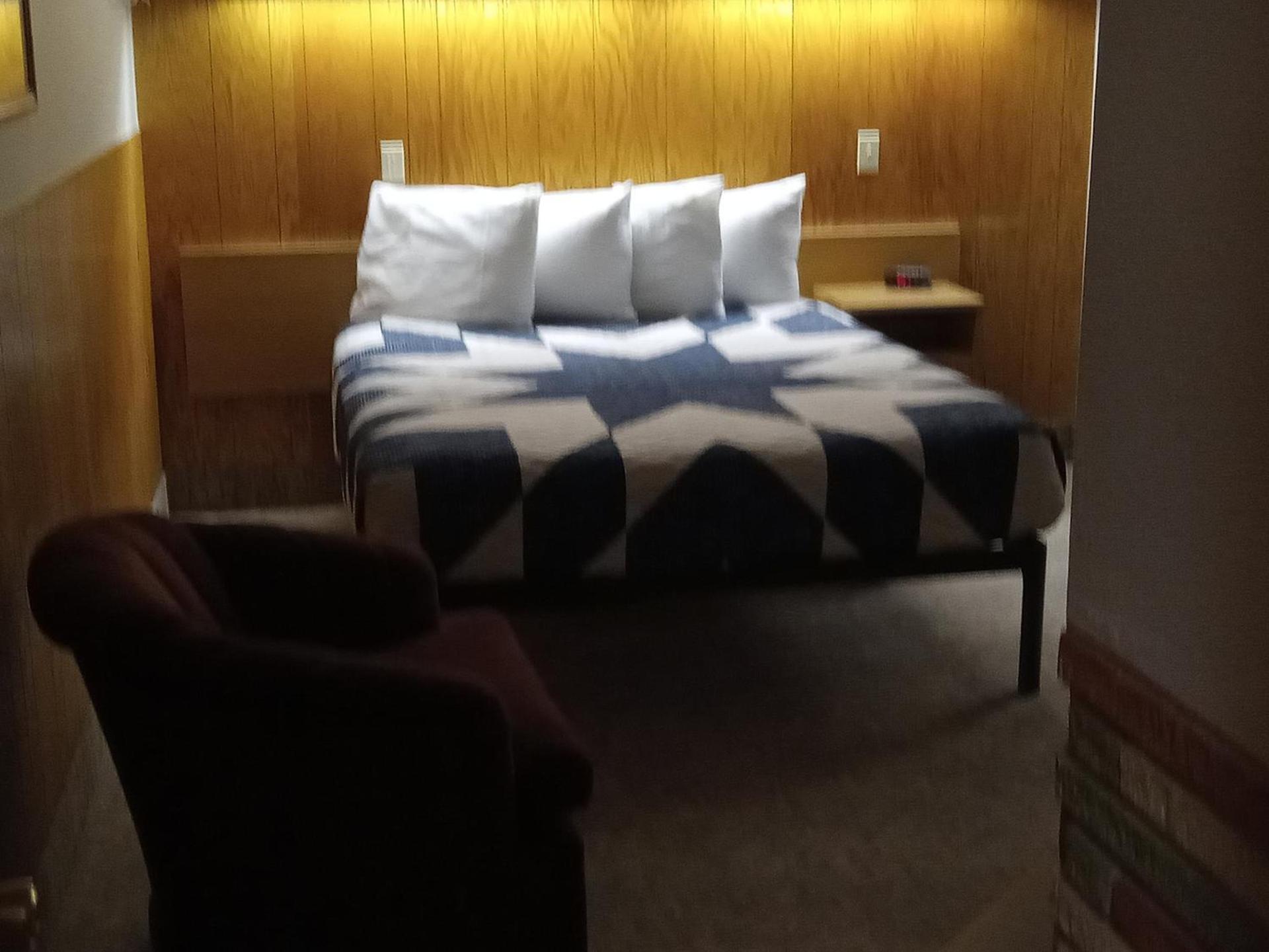 Siesta Motel photo 77