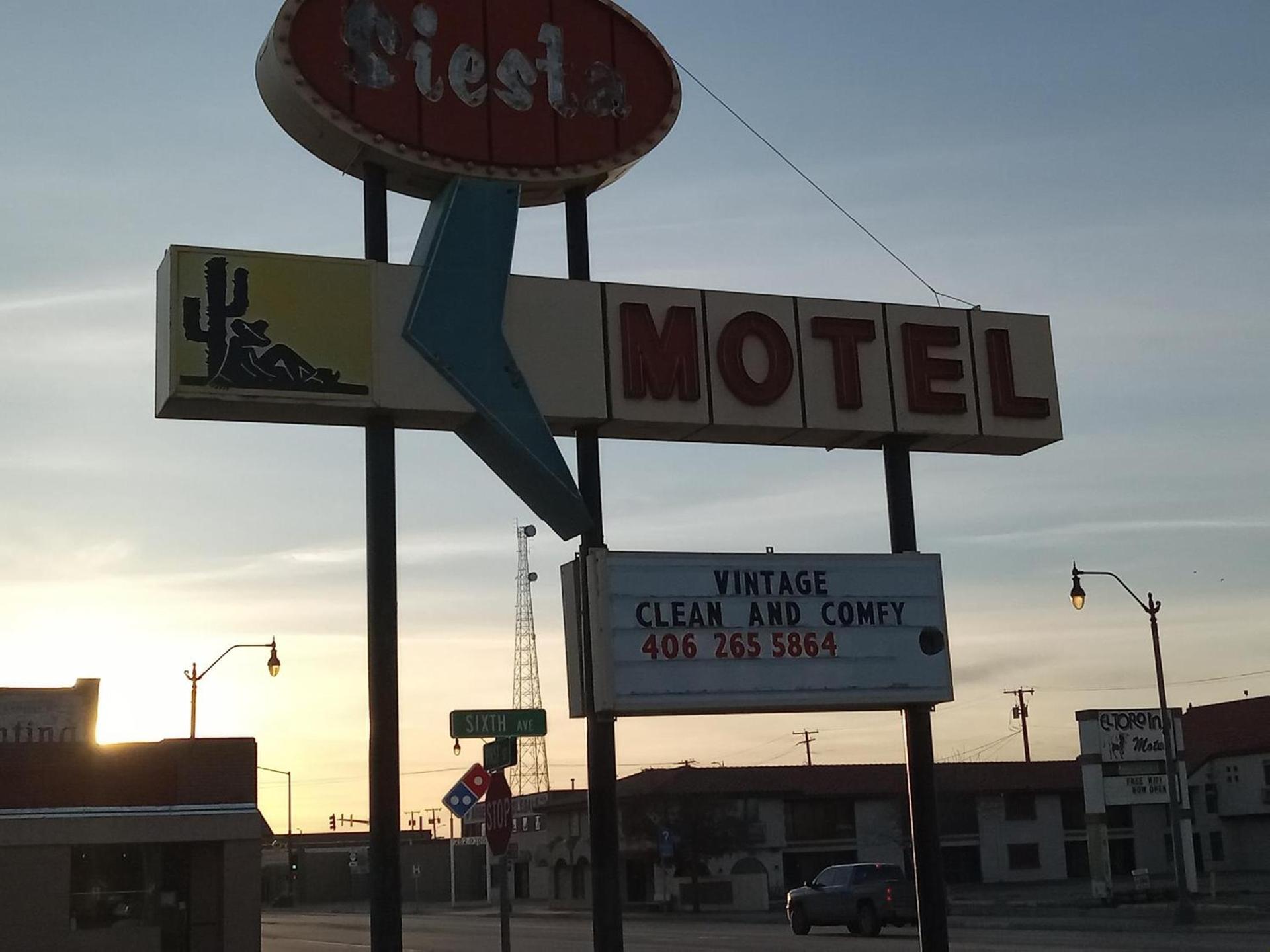 Siesta Motel photo 9