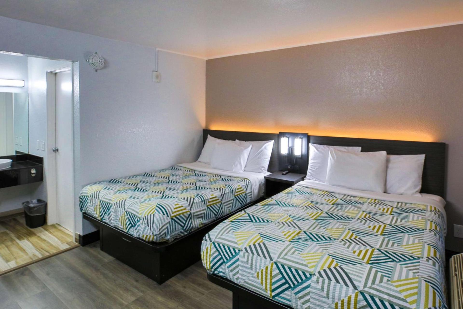 Motel 6-Sacramento, CA - North photo 3