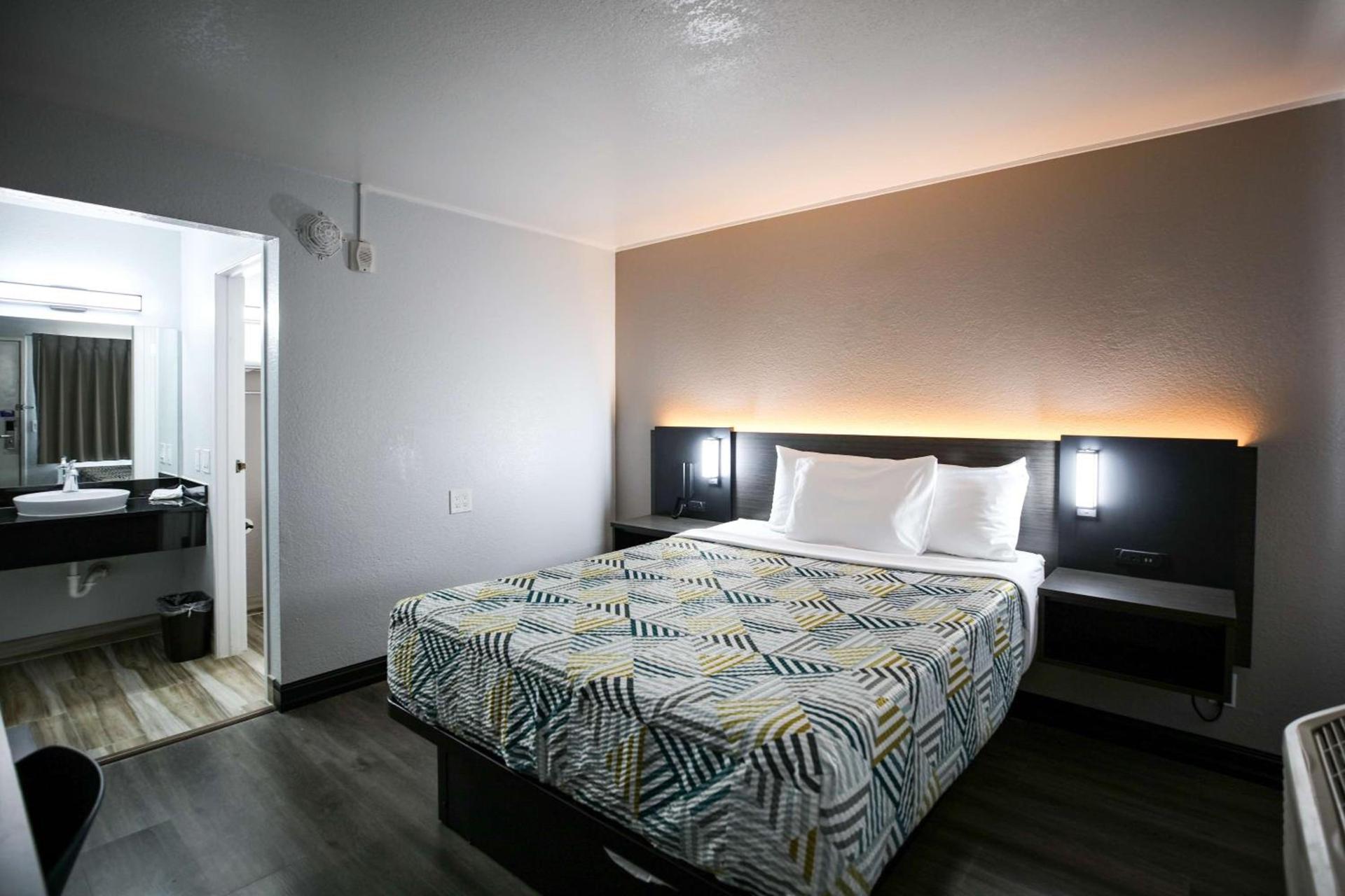 Motel 6-Sacramento, CA - North photo 14