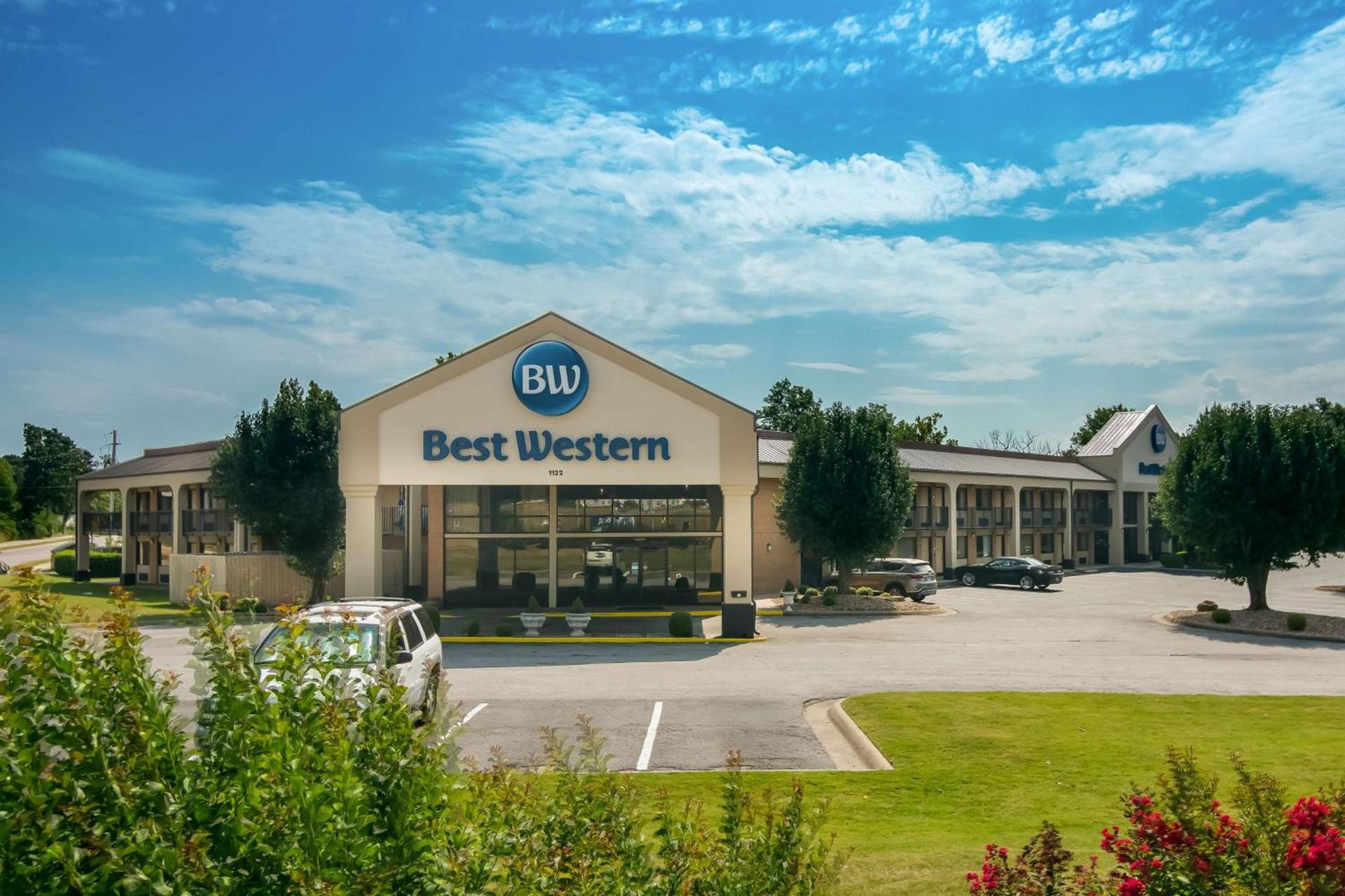 Best Western Windsor Suites — hotel in Fayetteville