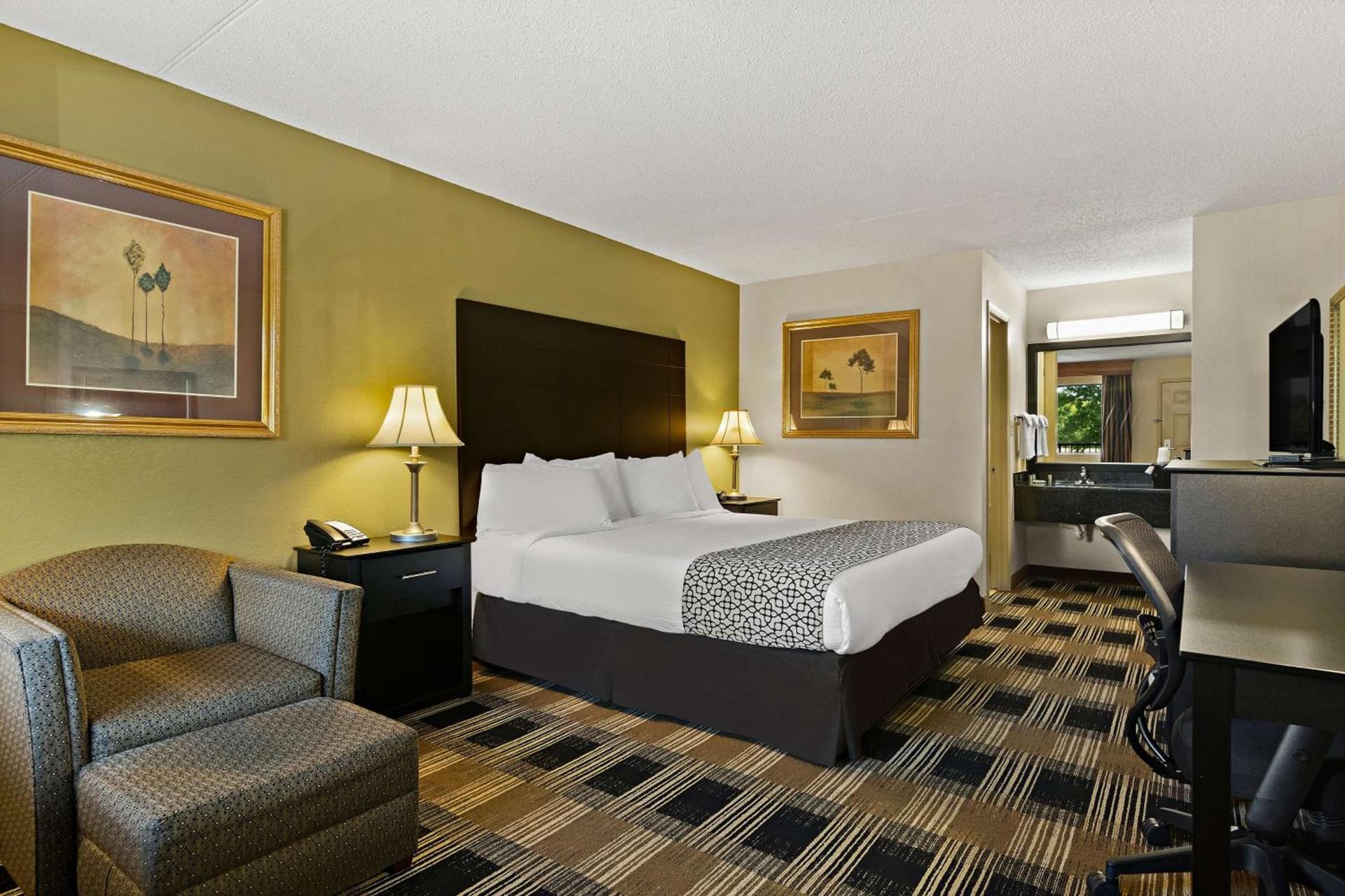 Best Western Windsor Suites photo 11