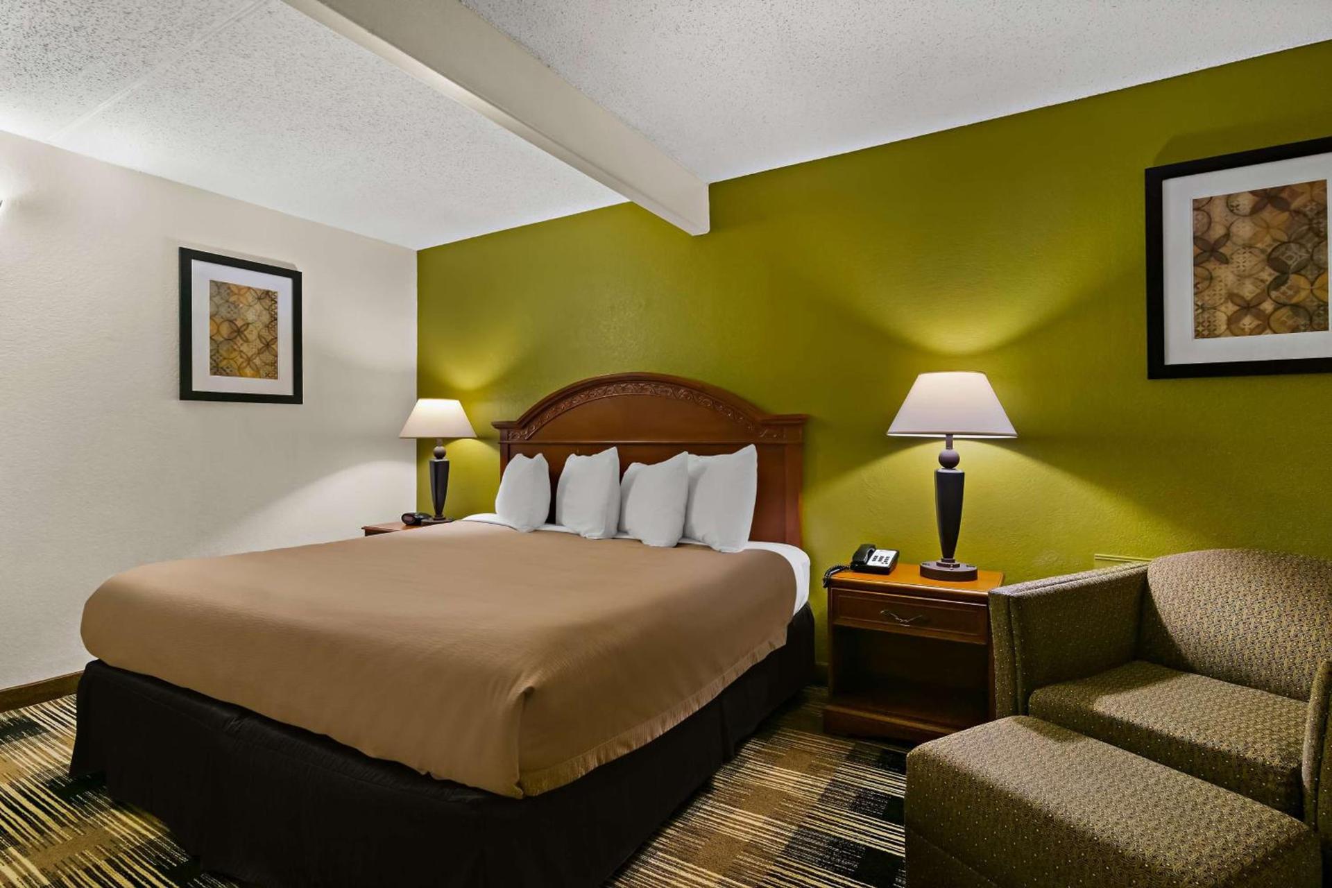 Best Western Windsor Suites photo 22