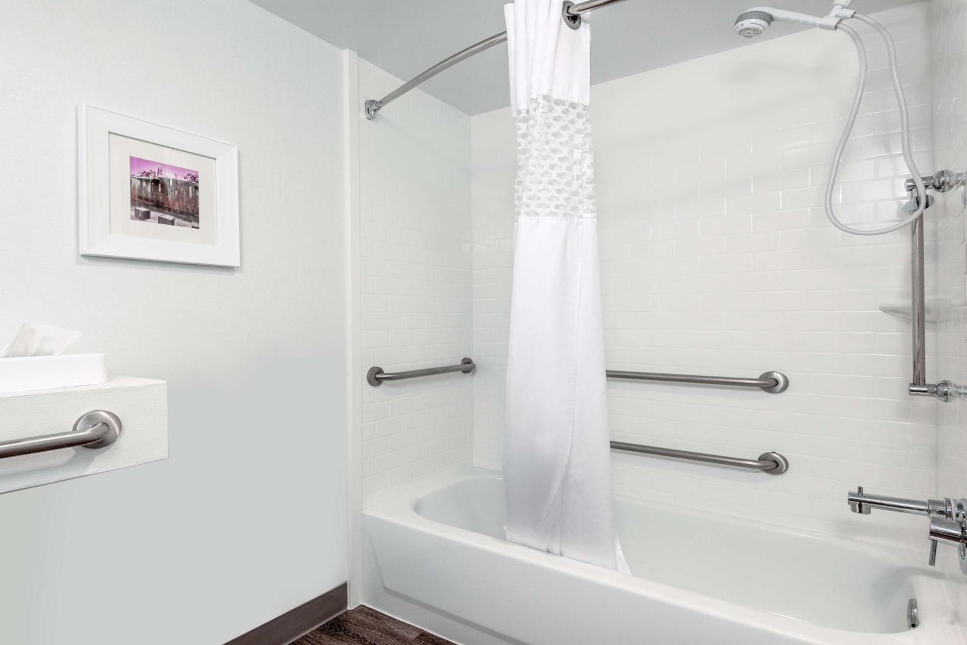 Hampton Inn Charlotte Uptown photo 14