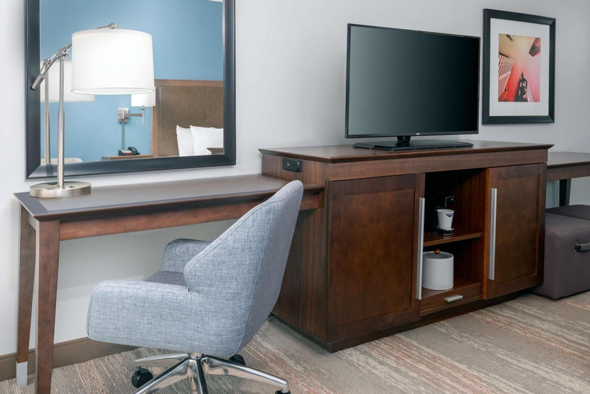 Hampton Inn Charlotte Uptown photo 25