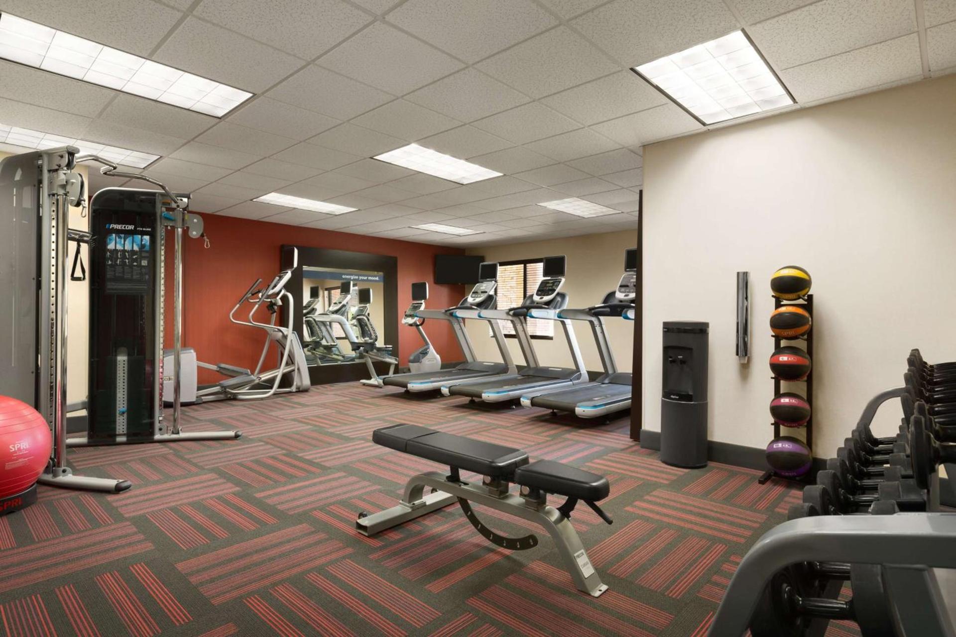 Hampton Inn & Suites Phoenix Glendale-Westgate photo 15
