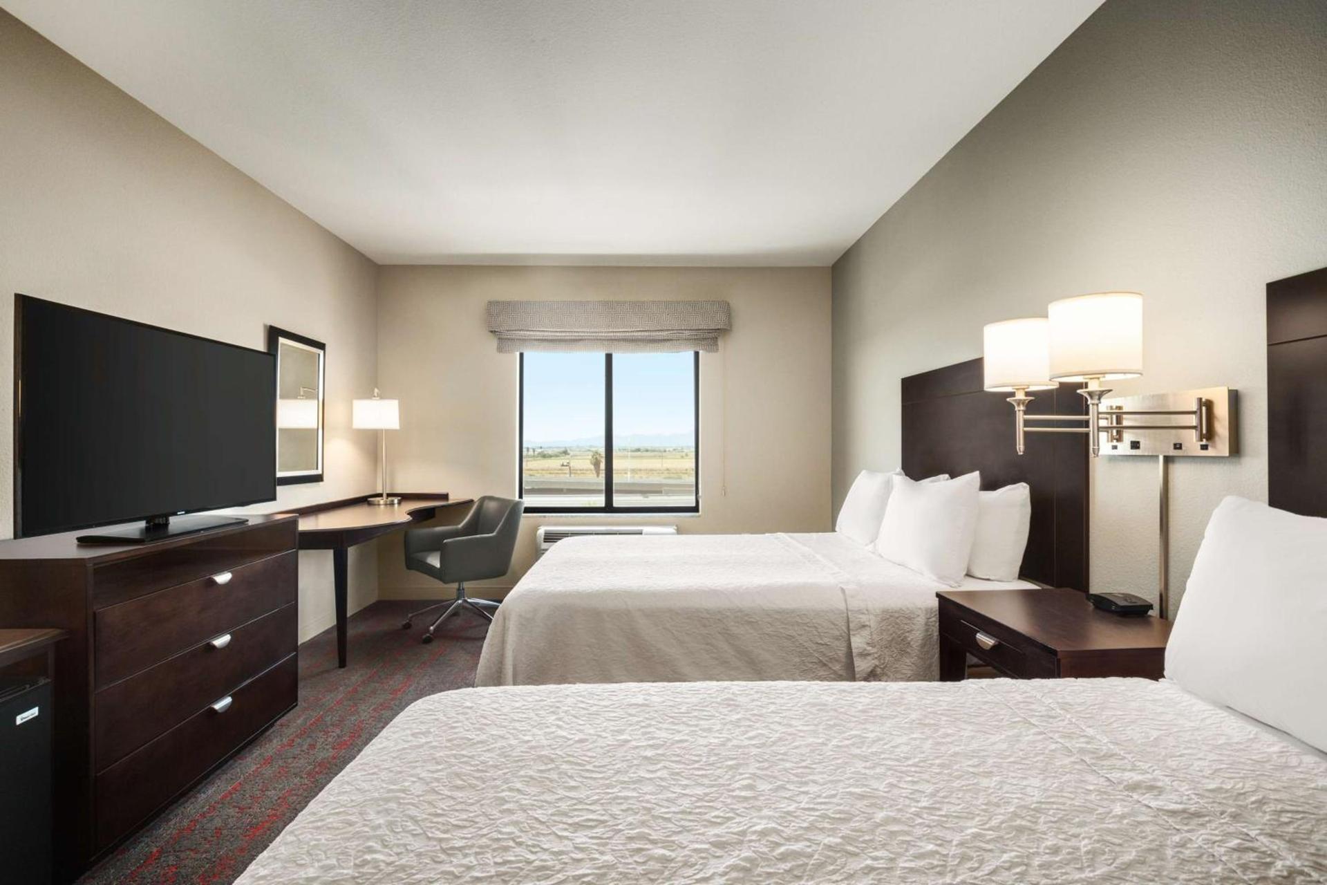 Hampton Inn & Suites Phoenix Glendale-Westgate photo 22