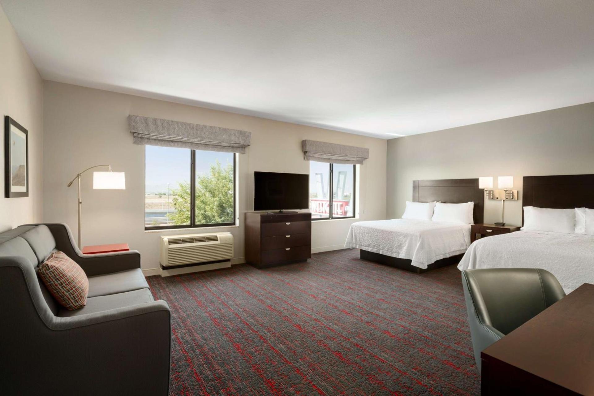 Hampton Inn & Suites Phoenix Glendale-Westgate photo 28