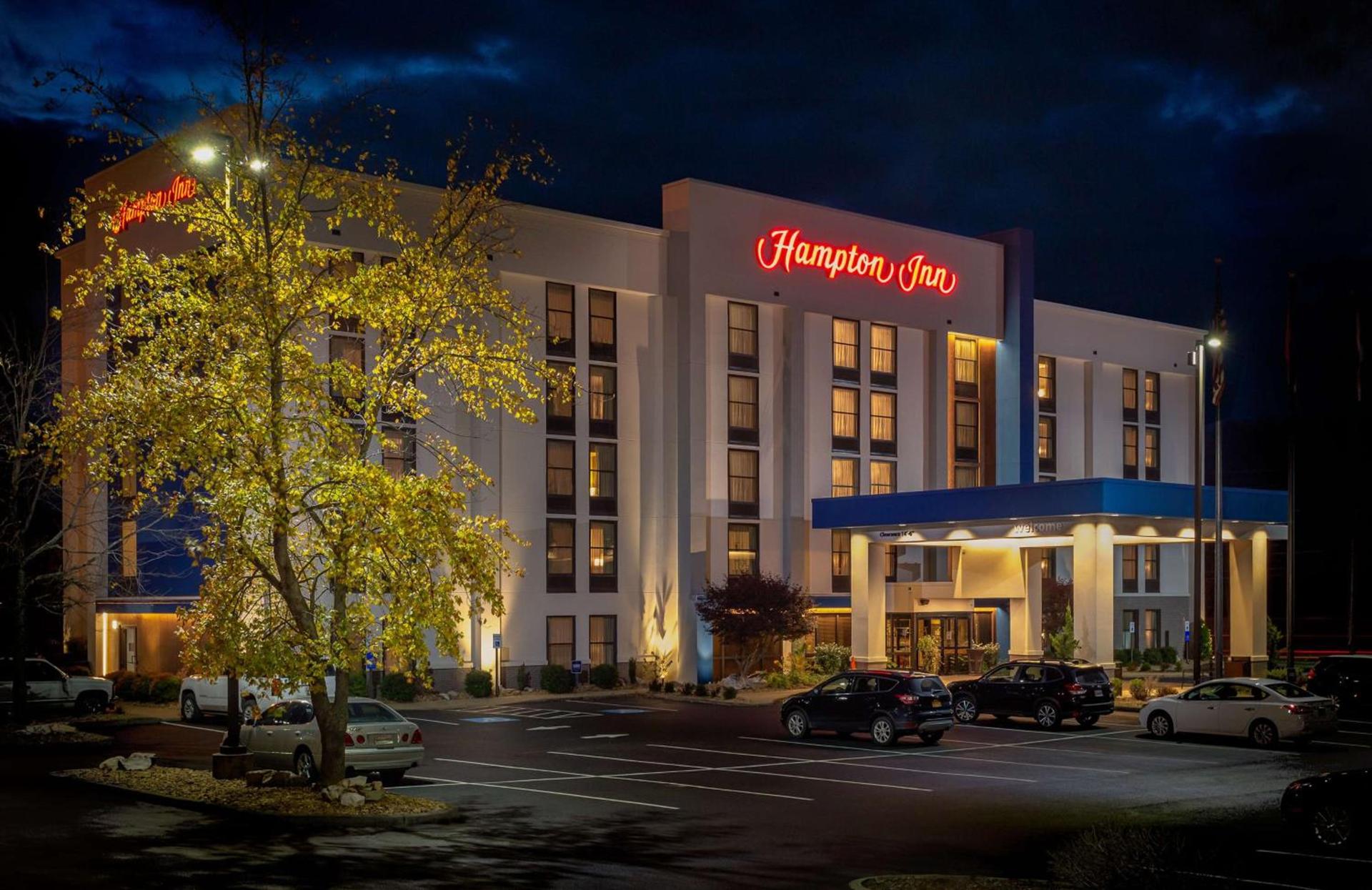 Hampton Inn Bristol photo 2