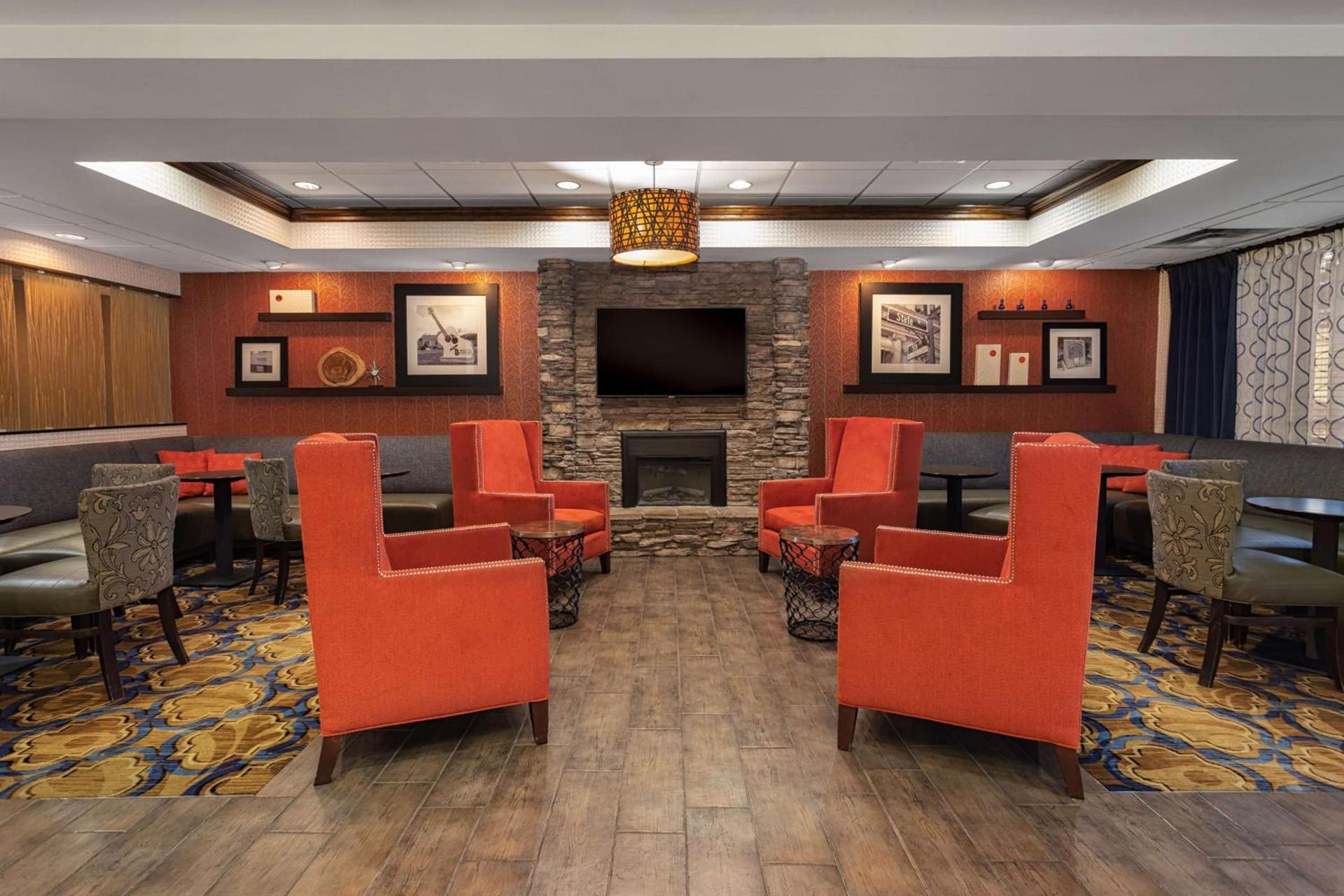 Hampton Inn Bristol photo 3