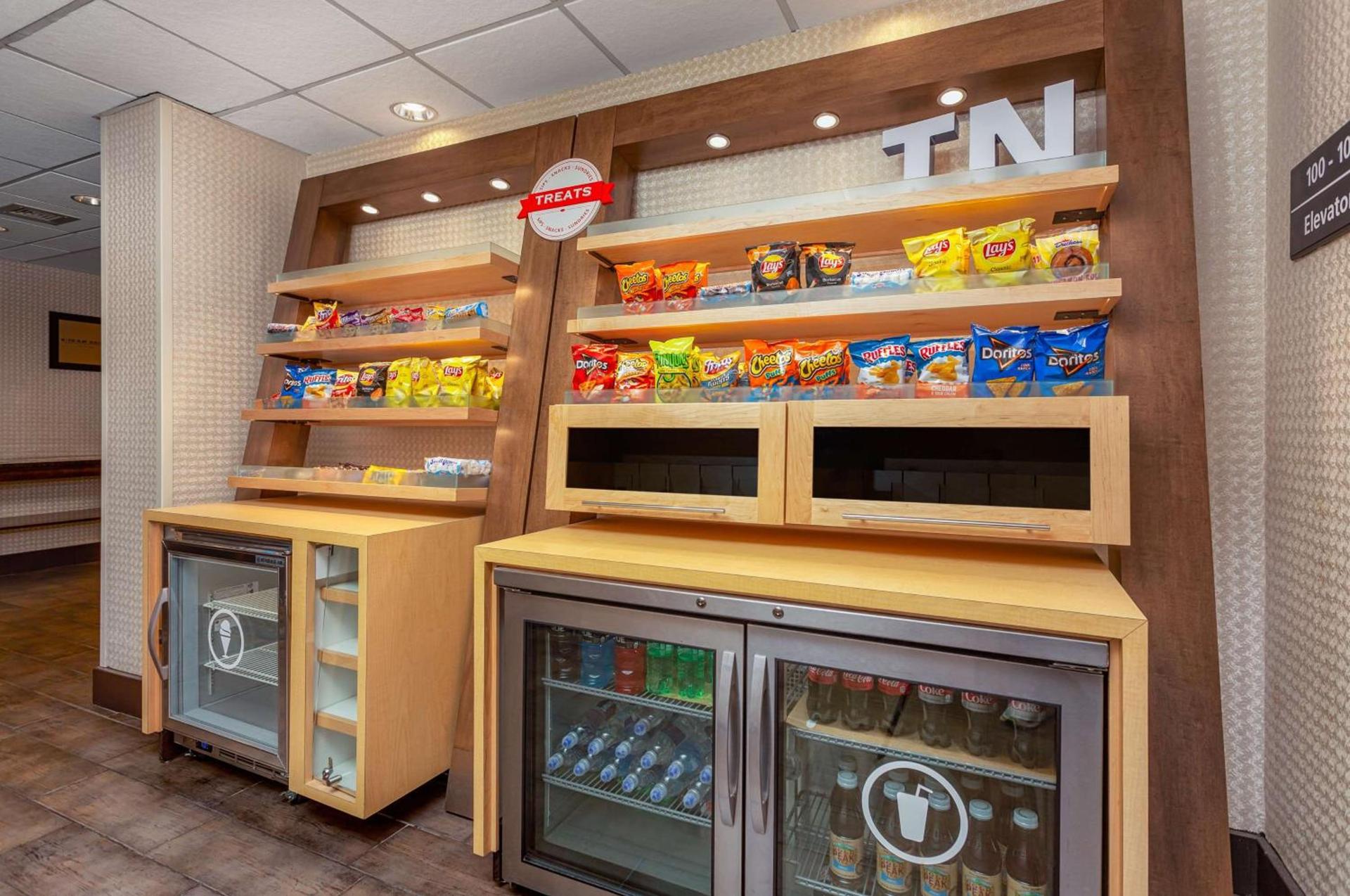 Hampton Inn Bristol photo 6
