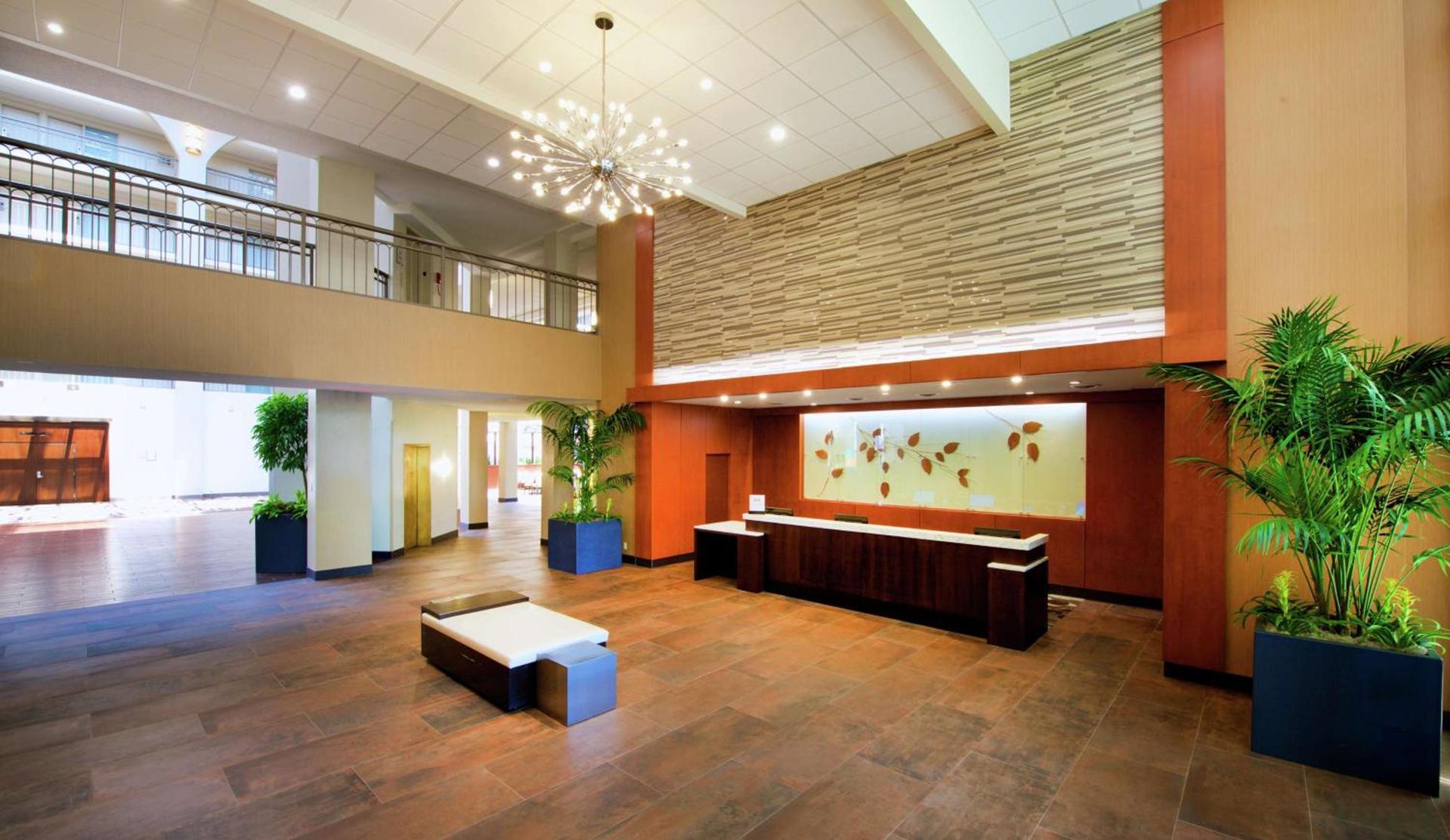 Embassy Suites by Hilton Cincinnati Northeast - Blue Ash photo 2