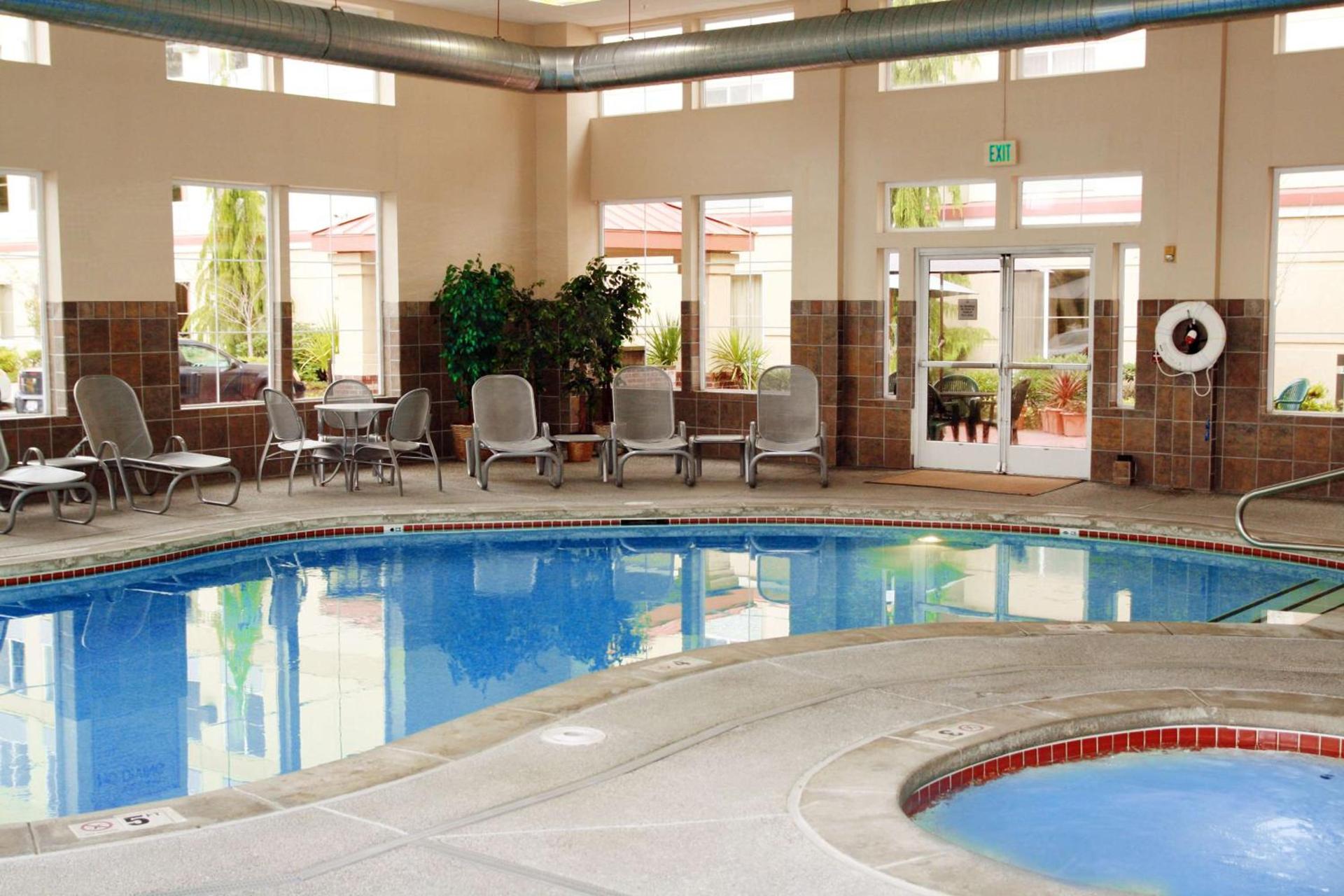 Hampton Inn & Suites Seattle North/Lynnwood photo 11