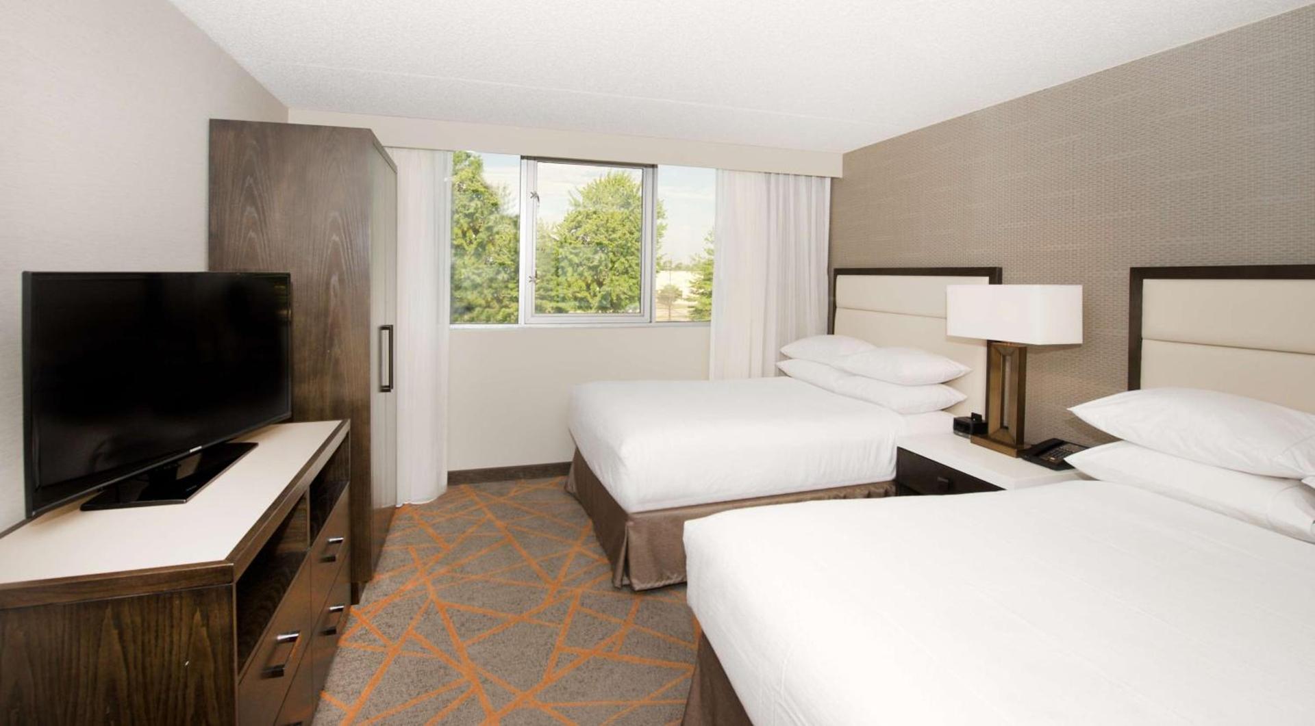 Embassy Suites by Hilton Cincinnati Northeast - Blue Ash photo 25