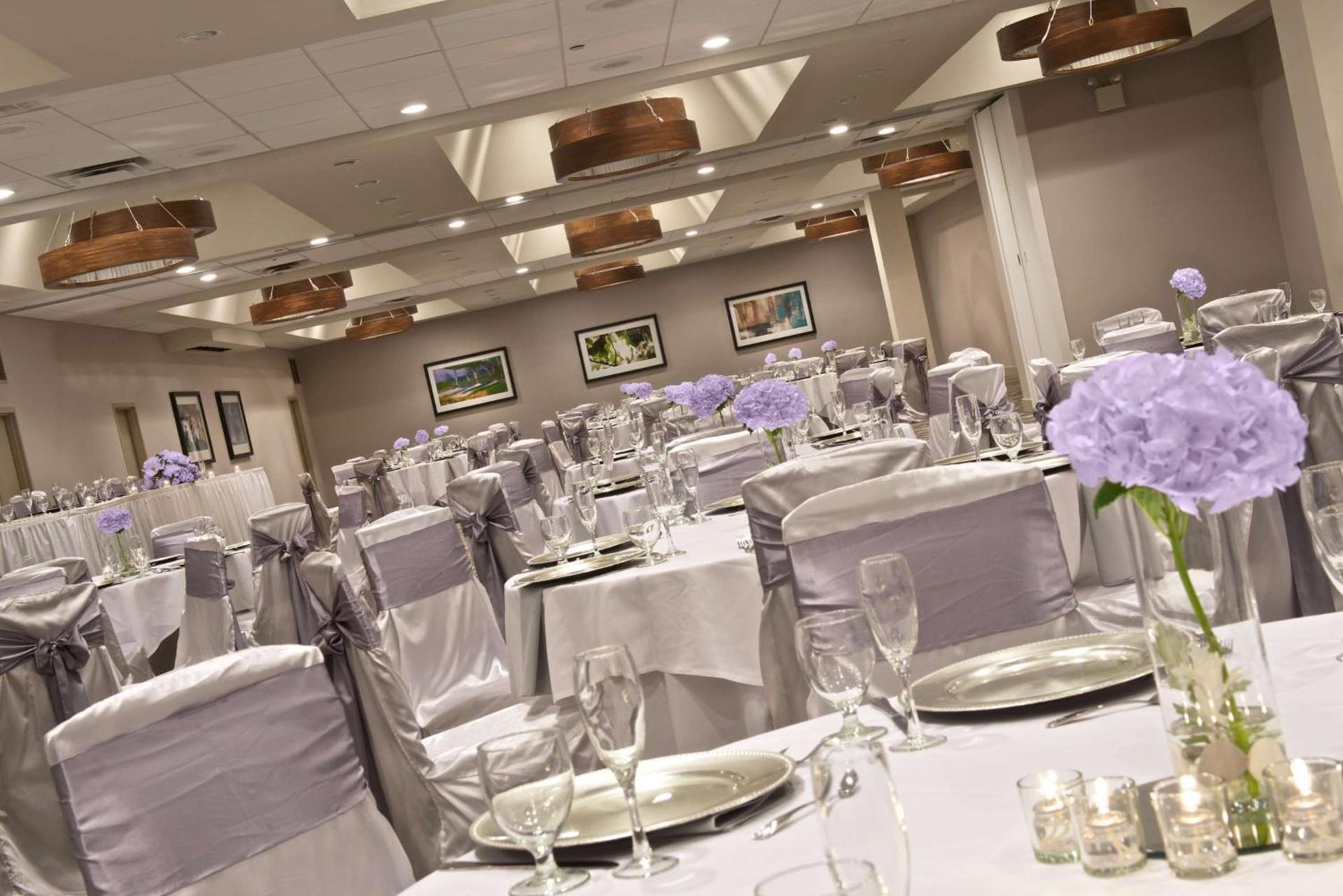 Embassy Suites by Hilton Cincinnati Northeast - Blue Ash photo 37