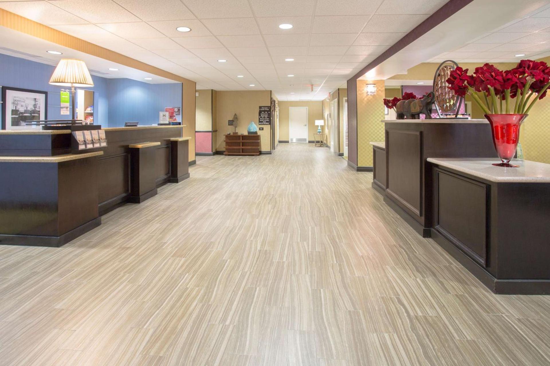 Hampton Inn Santa Rosa photo 2