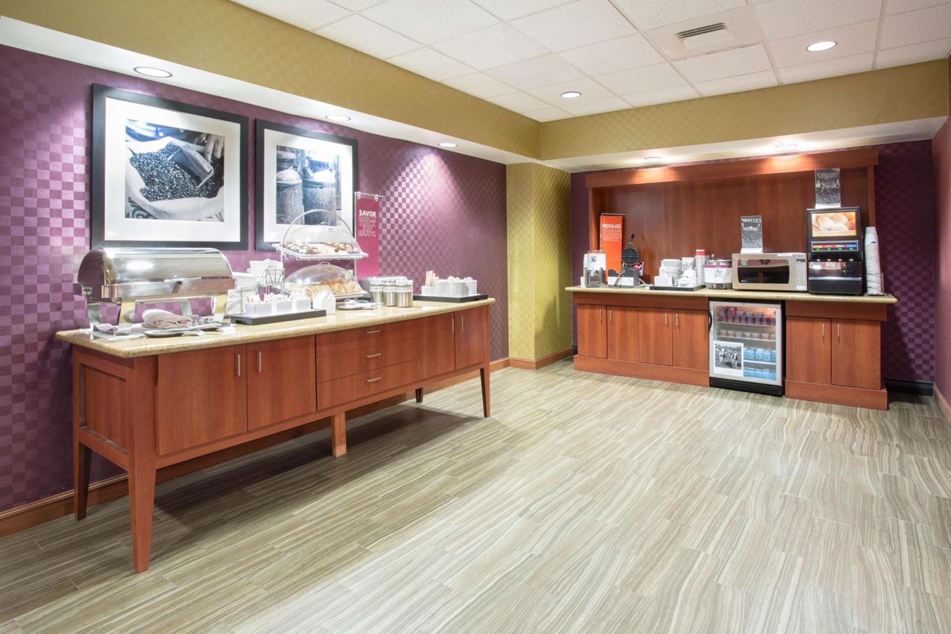Hampton Inn Santa Rosa photo 8
