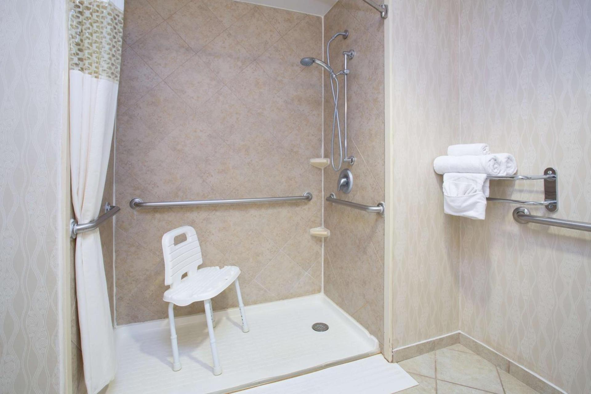 Hampton Inn Santa Rosa photo 12