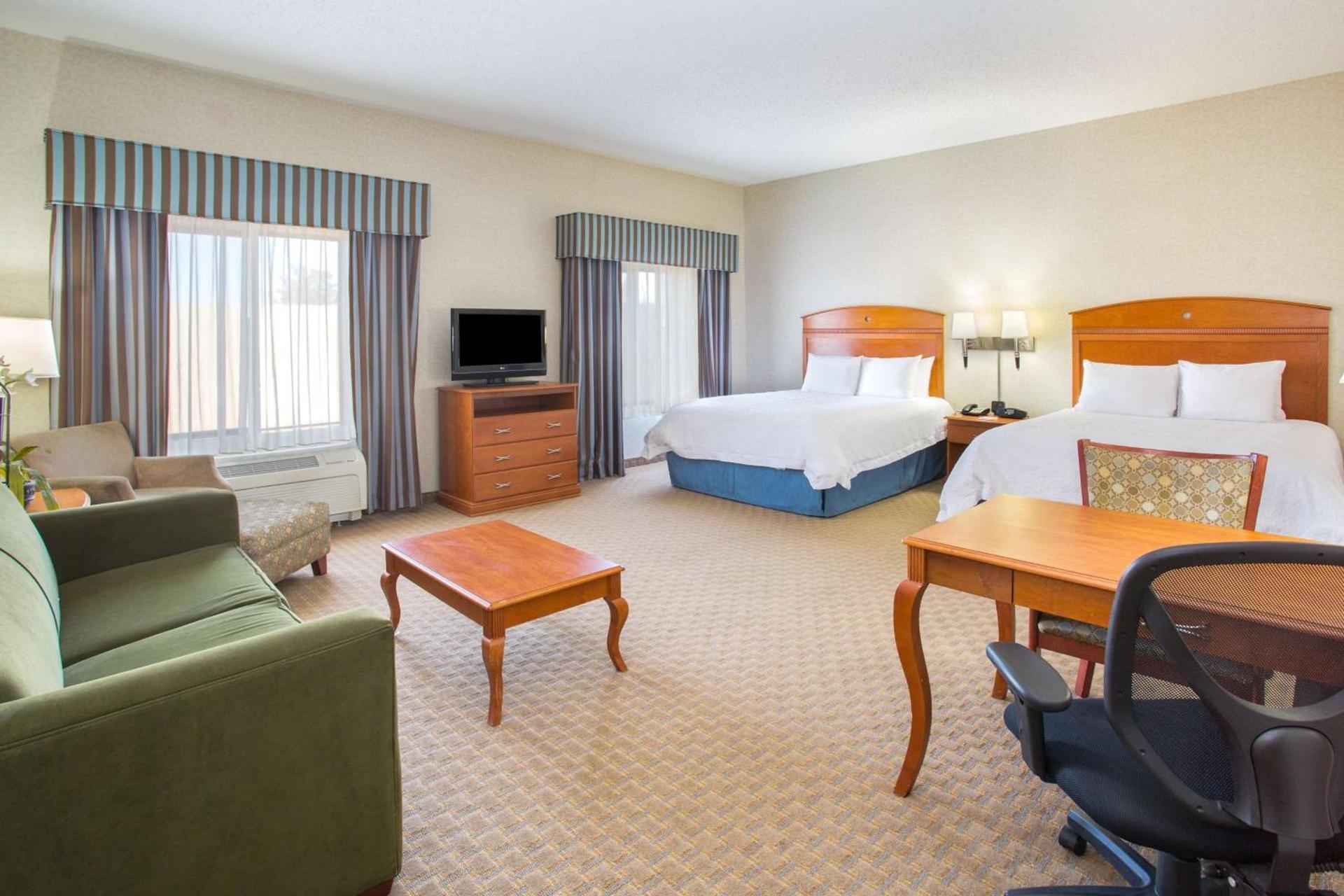 Hampton Inn Santa Rosa photo 17