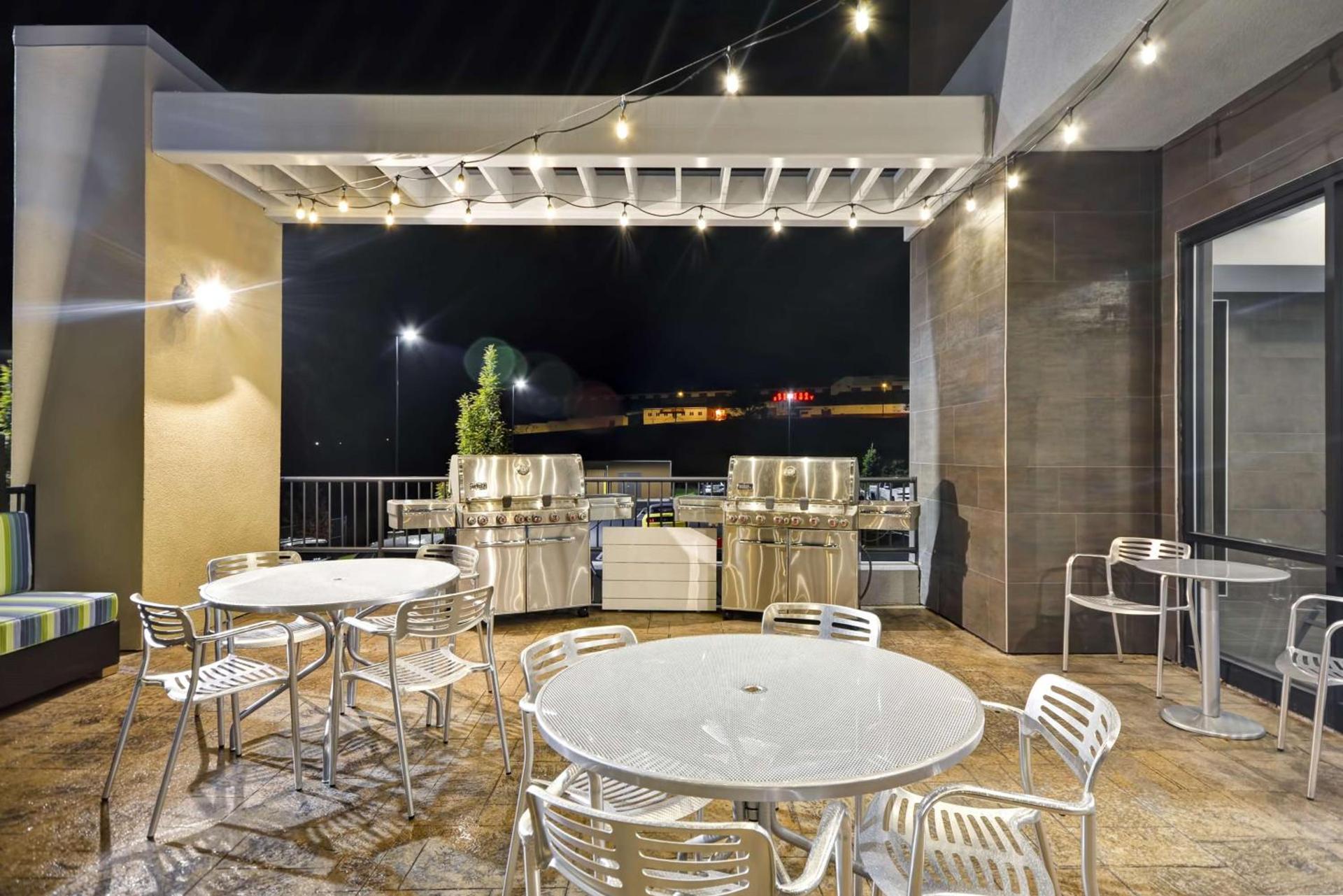 Home2 Suites By Hilton Oswego photo 6