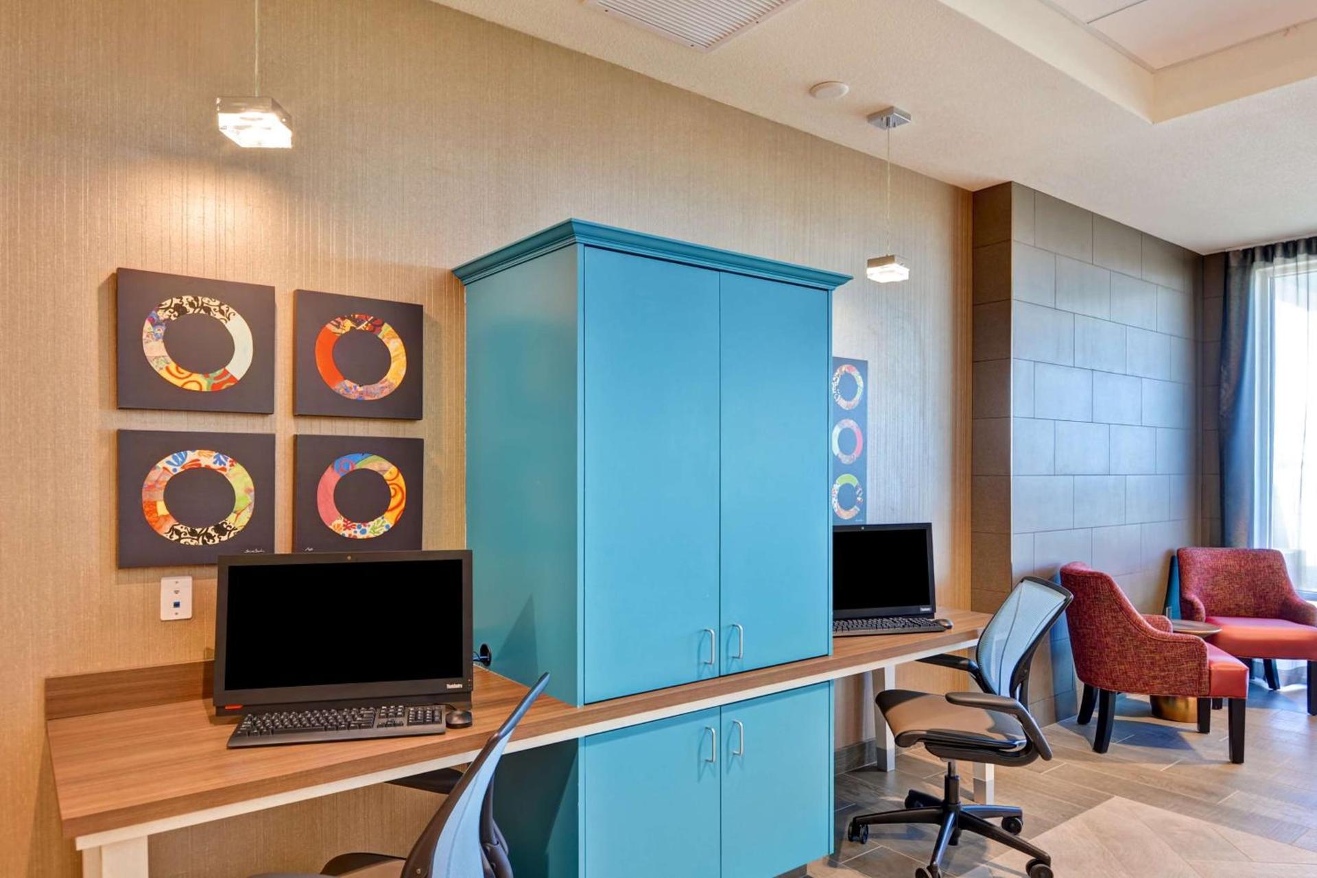 Home2 Suites By Hilton Palmdale photo 31