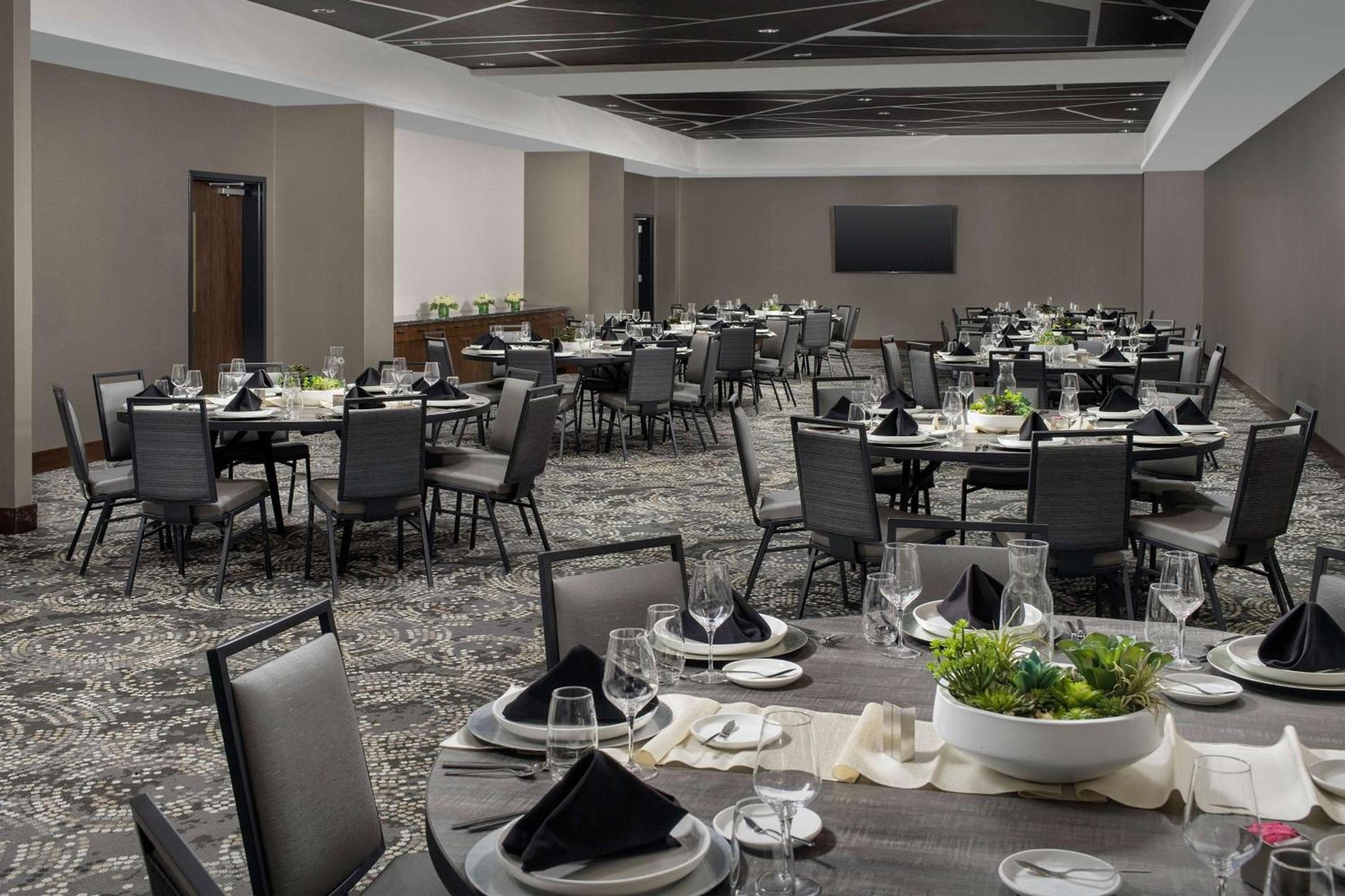 Embassy Suites By Hilton Knoxville Downtown photo 43