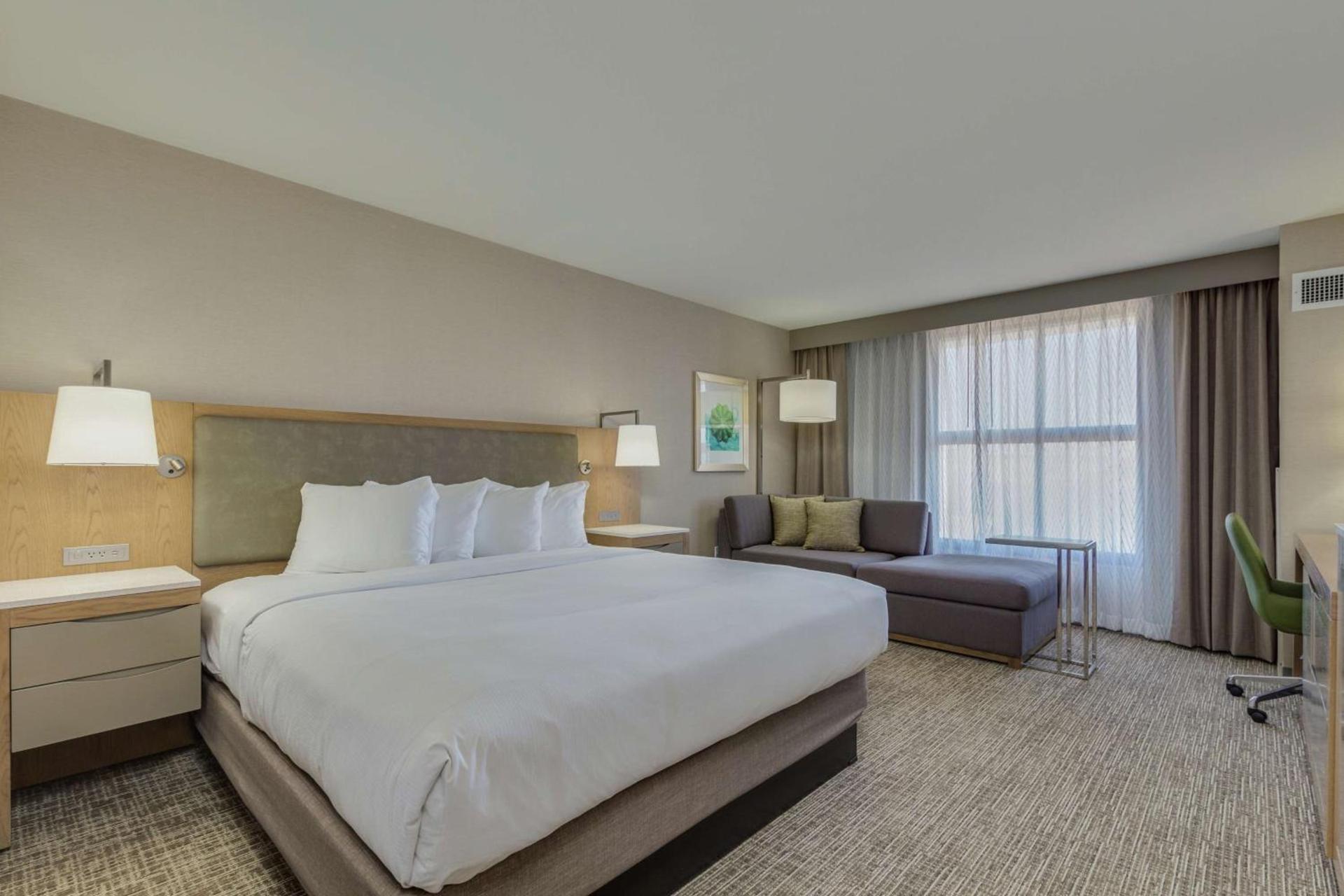 DoubleTree by Hilton Chandler Phoenix, AZ photo 16