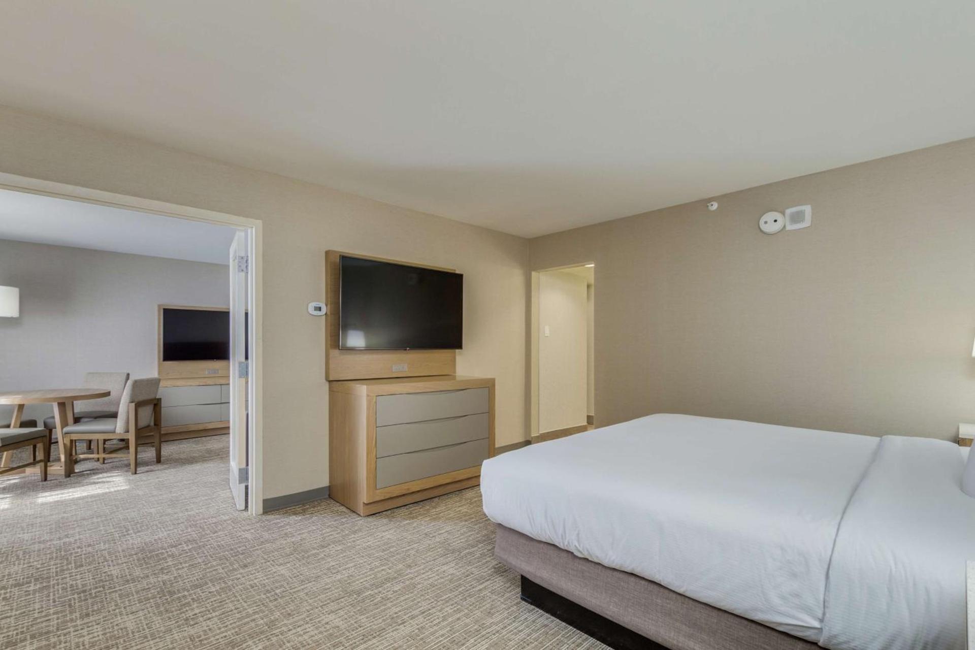 DoubleTree by Hilton Chandler Phoenix, AZ photo 26