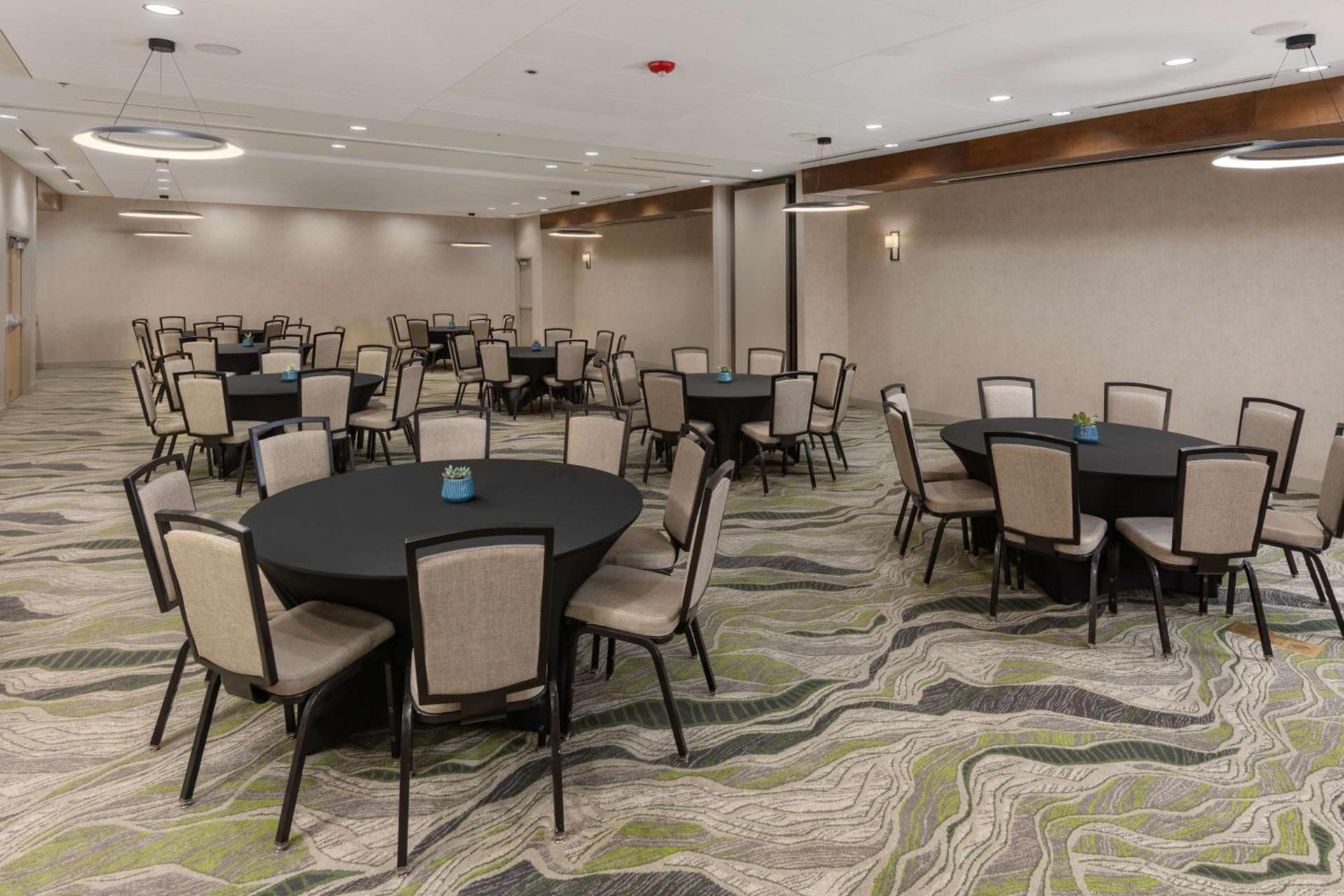 DoubleTree by Hilton Chandler Phoenix, AZ photo 33
