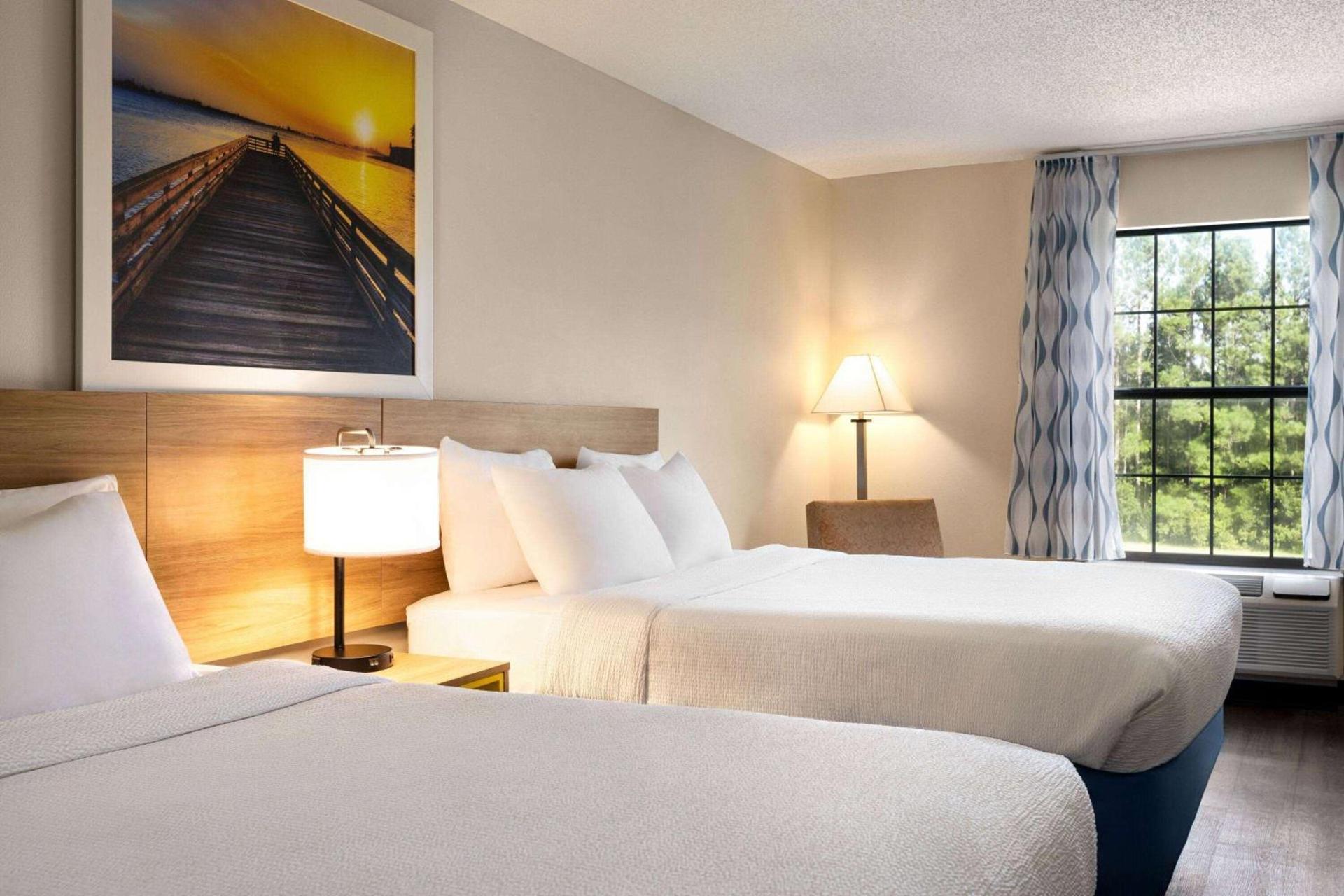 Days Inn by Wyndham Shallotte photo 18