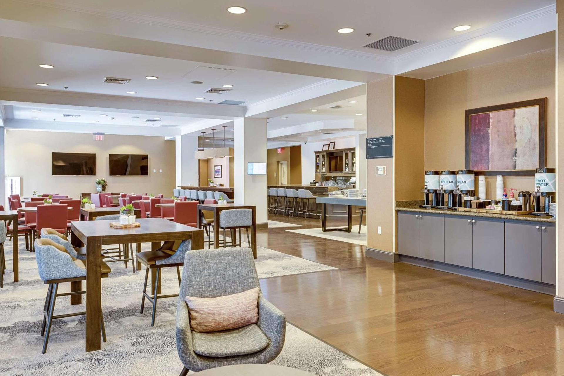 Hilton Garden Inn Phoenix Airport North photo 4
