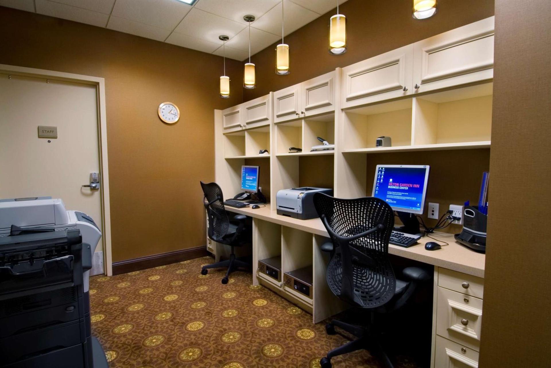 Hilton Garden Inn Phoenix Airport North photo 31