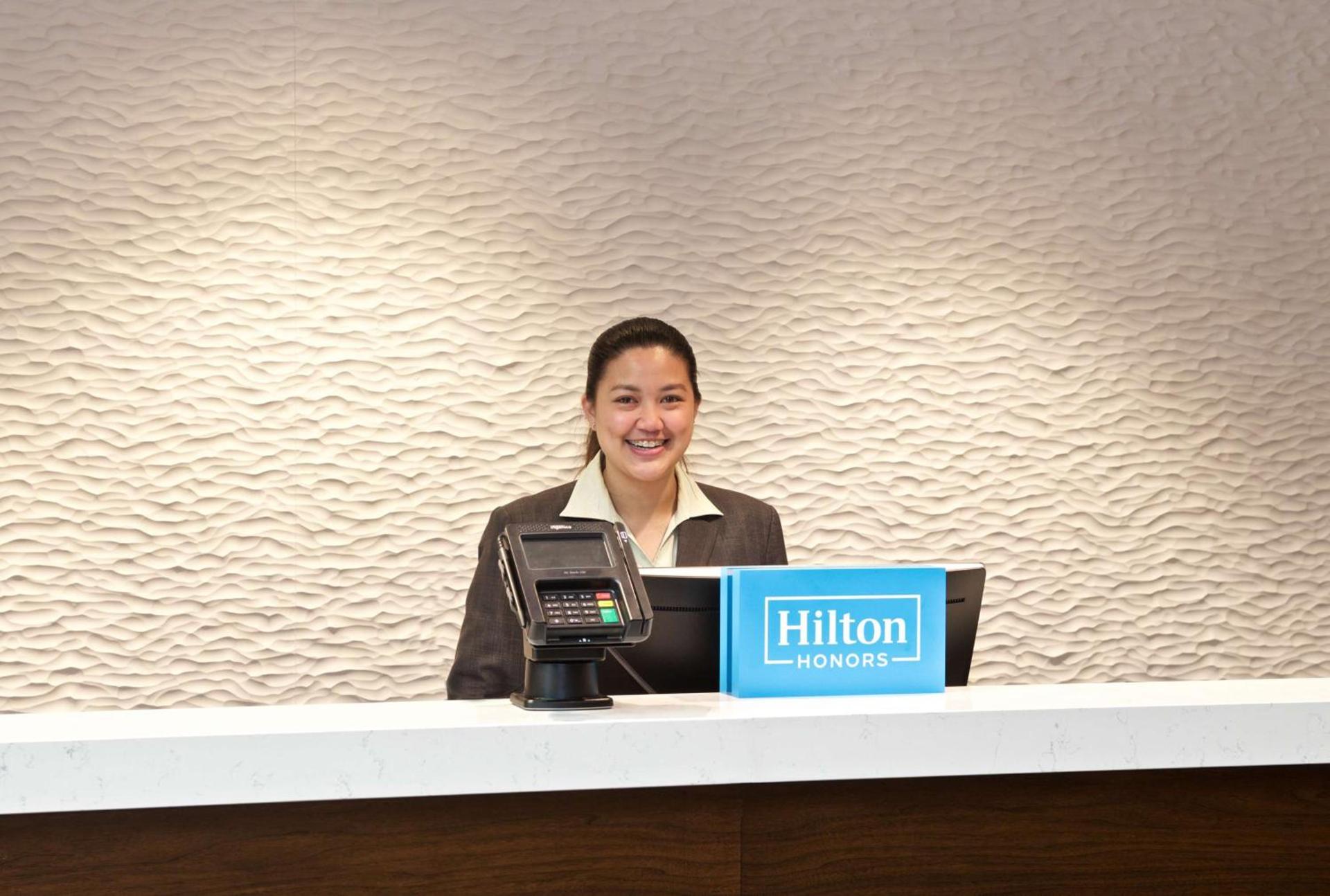 Embassy Suites by Hilton Seattle North Lynnwood photo 5