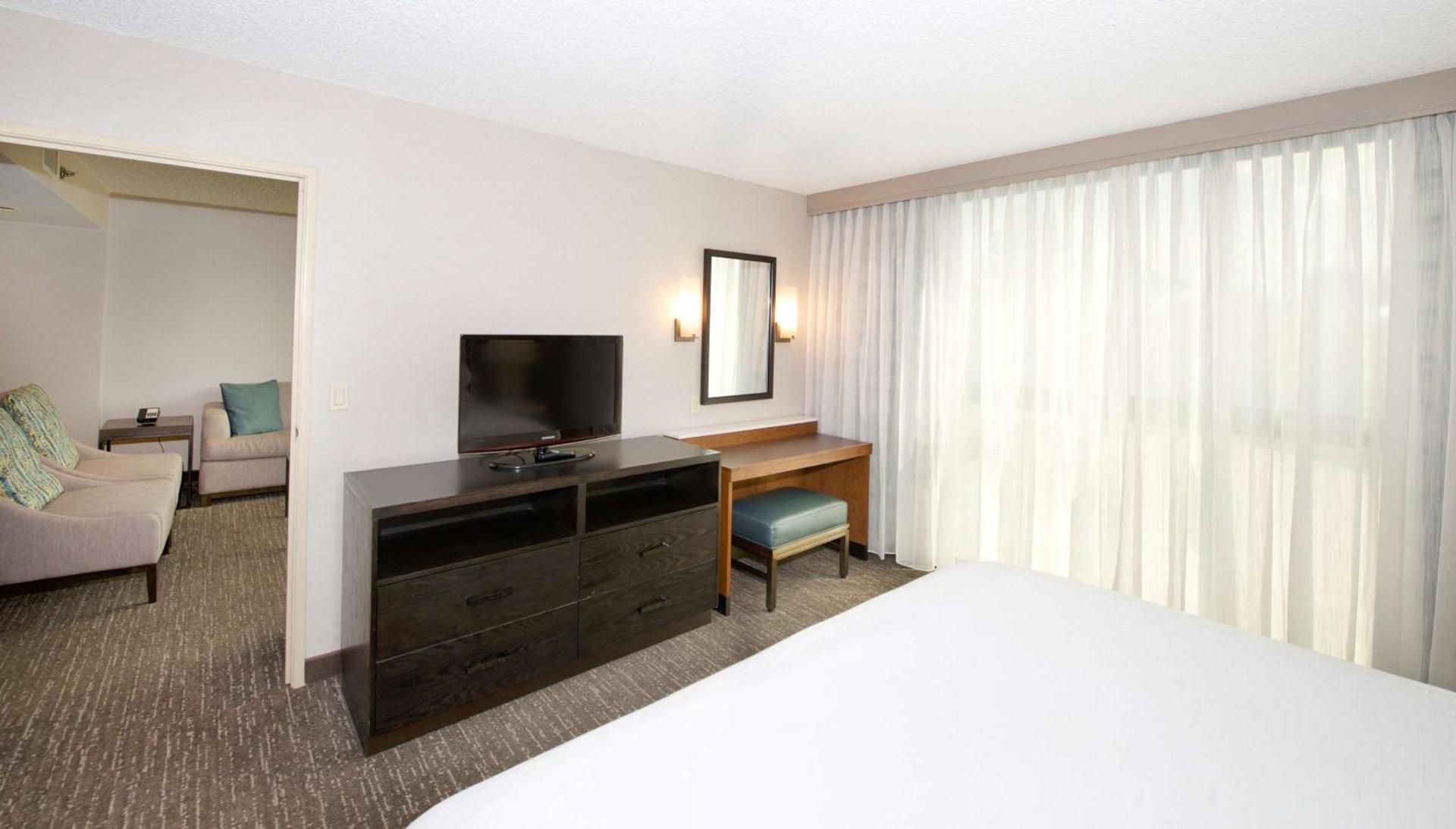 Embassy Suites by Hilton Seattle North Lynnwood photo 25