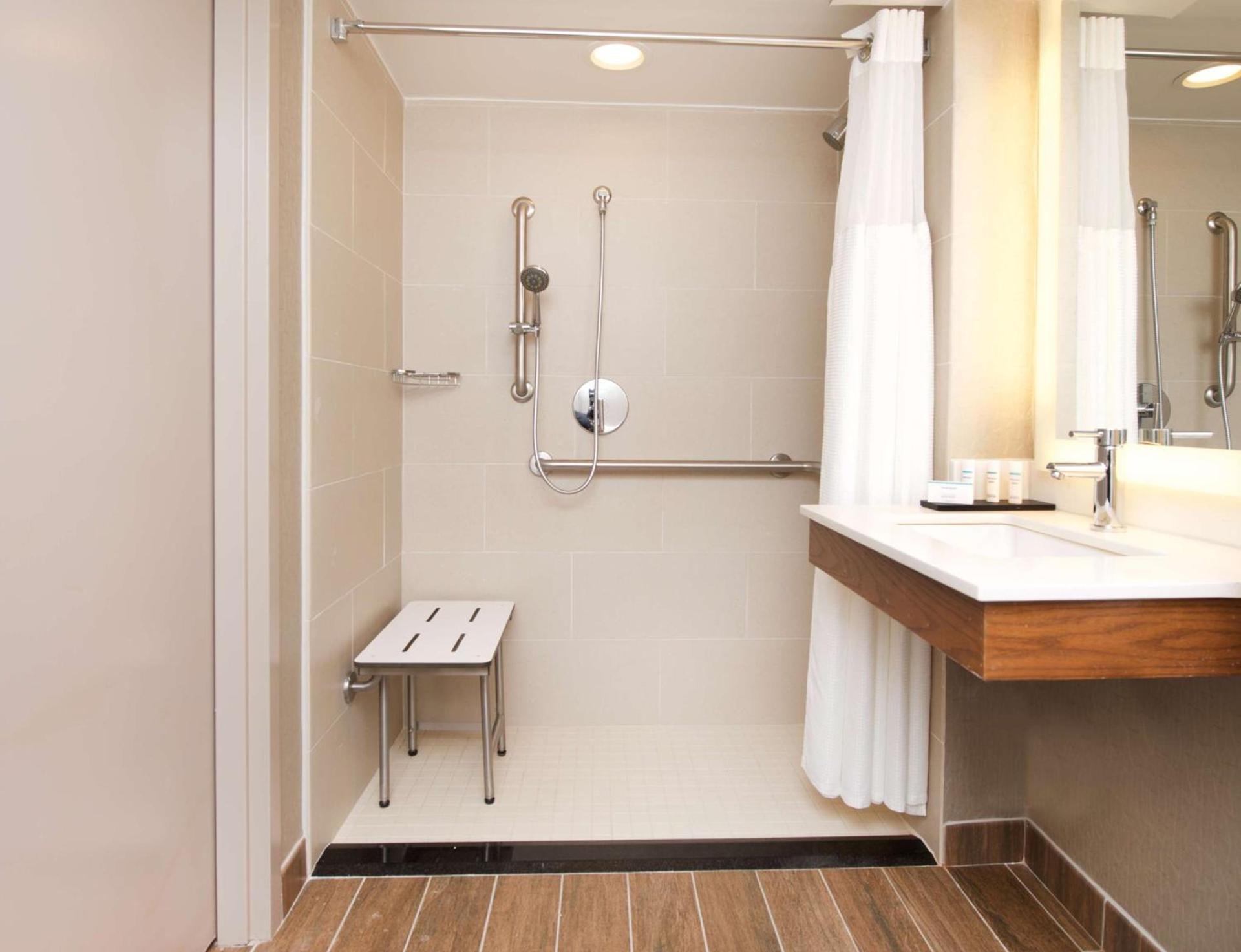 Embassy Suites by Hilton Seattle North Lynnwood photo 35