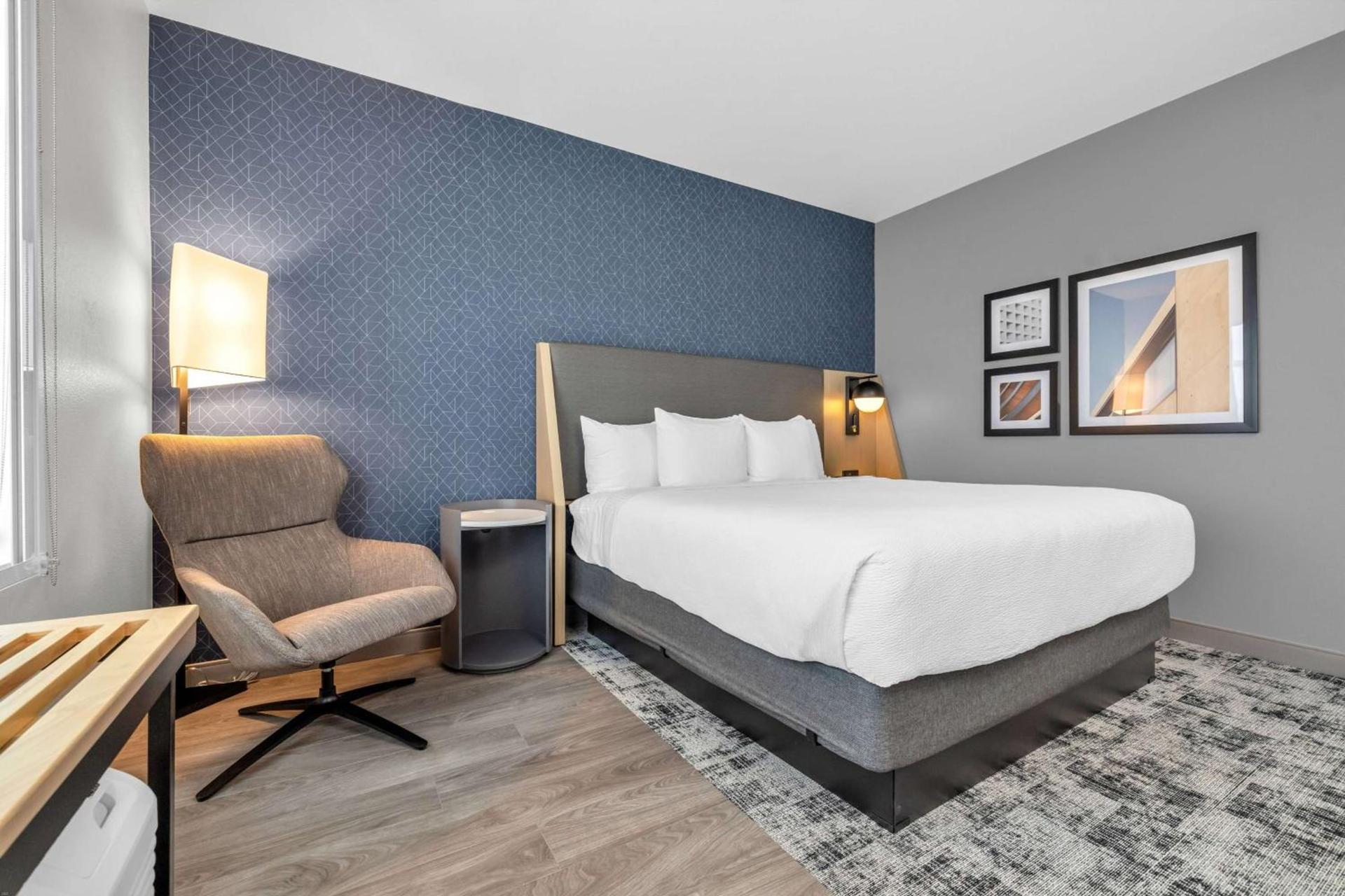 La Quinta Inn & Suites by Wyndham San Jose Airport-Downtown photo 58
