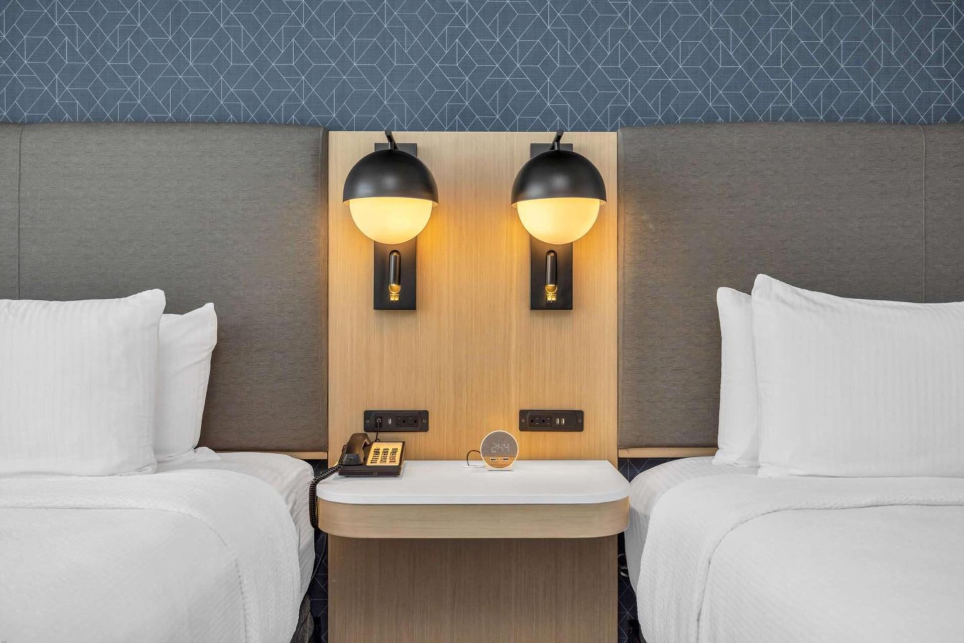 La Quinta Inn & Suites by Wyndham San Jose Airport-Downtown photo 63