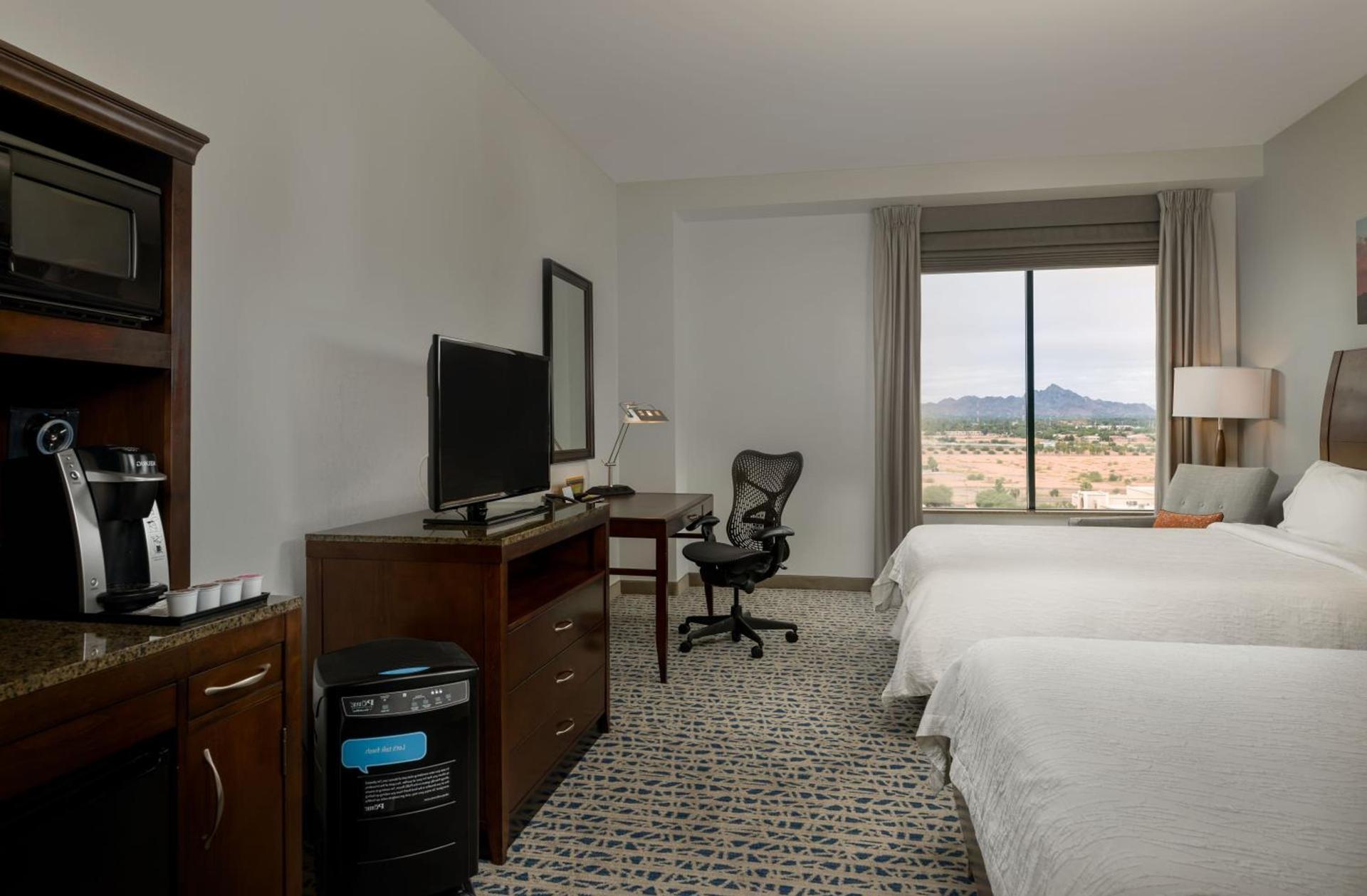 Hilton Garden Inn Phoenix Airport North photo 32