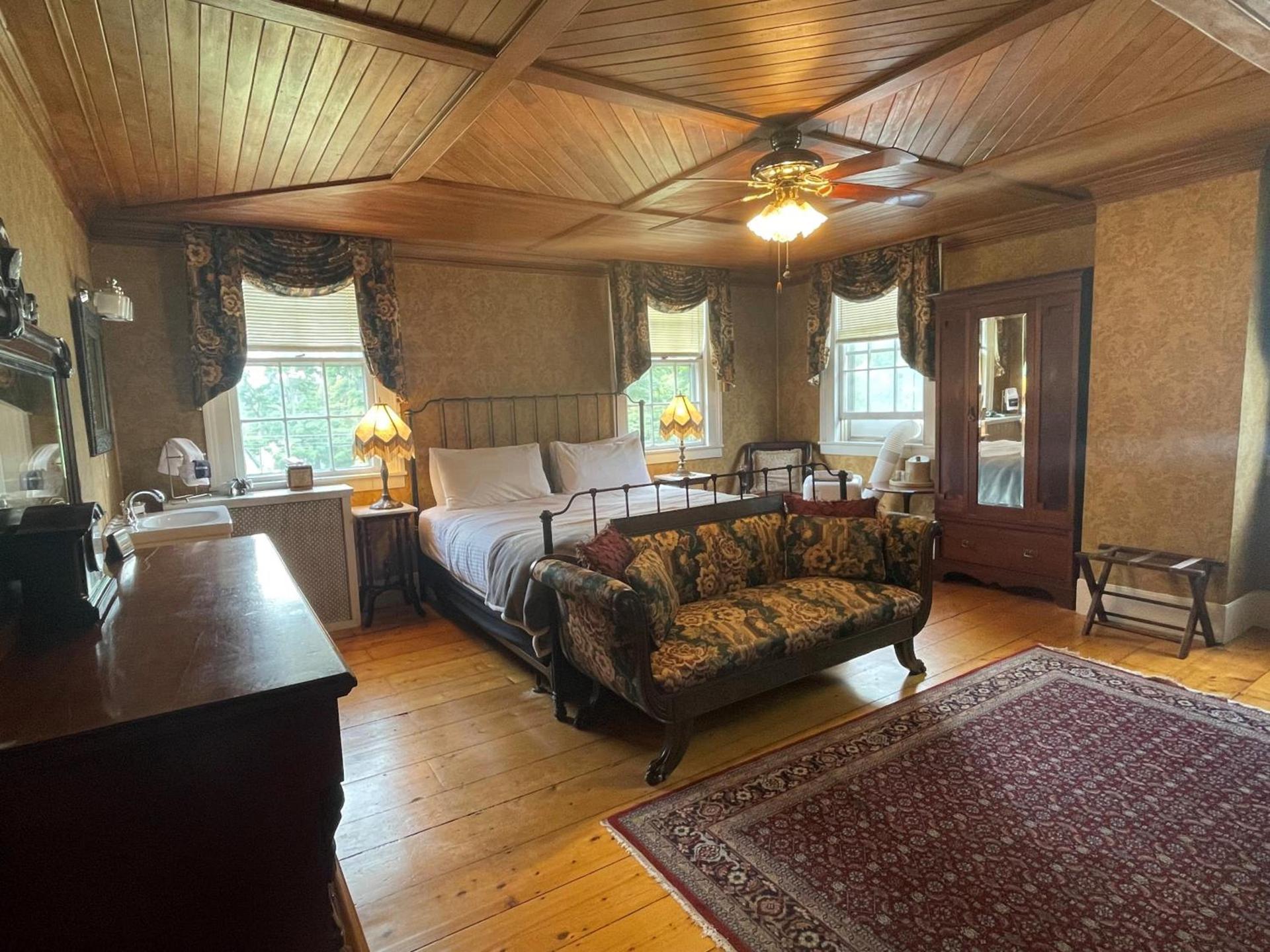 Arlington Inn & Spa photo 58