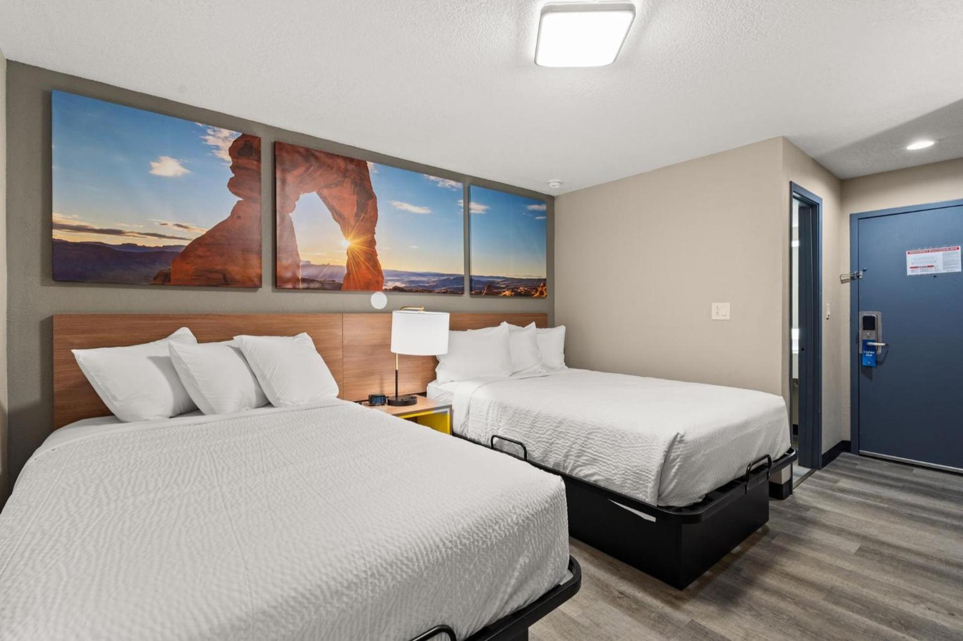 Days-Inn by Wyndham Albuquerque I-25 photo 2
